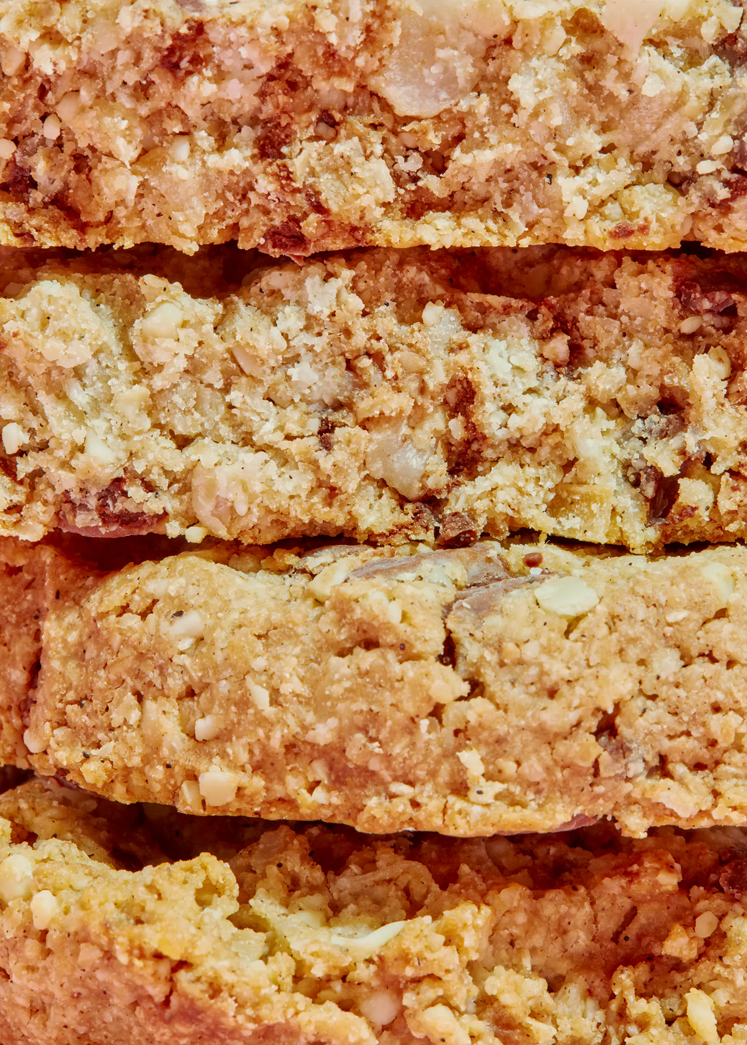 un gros plan d' une pile de biscuits empilés les uns sur les autres