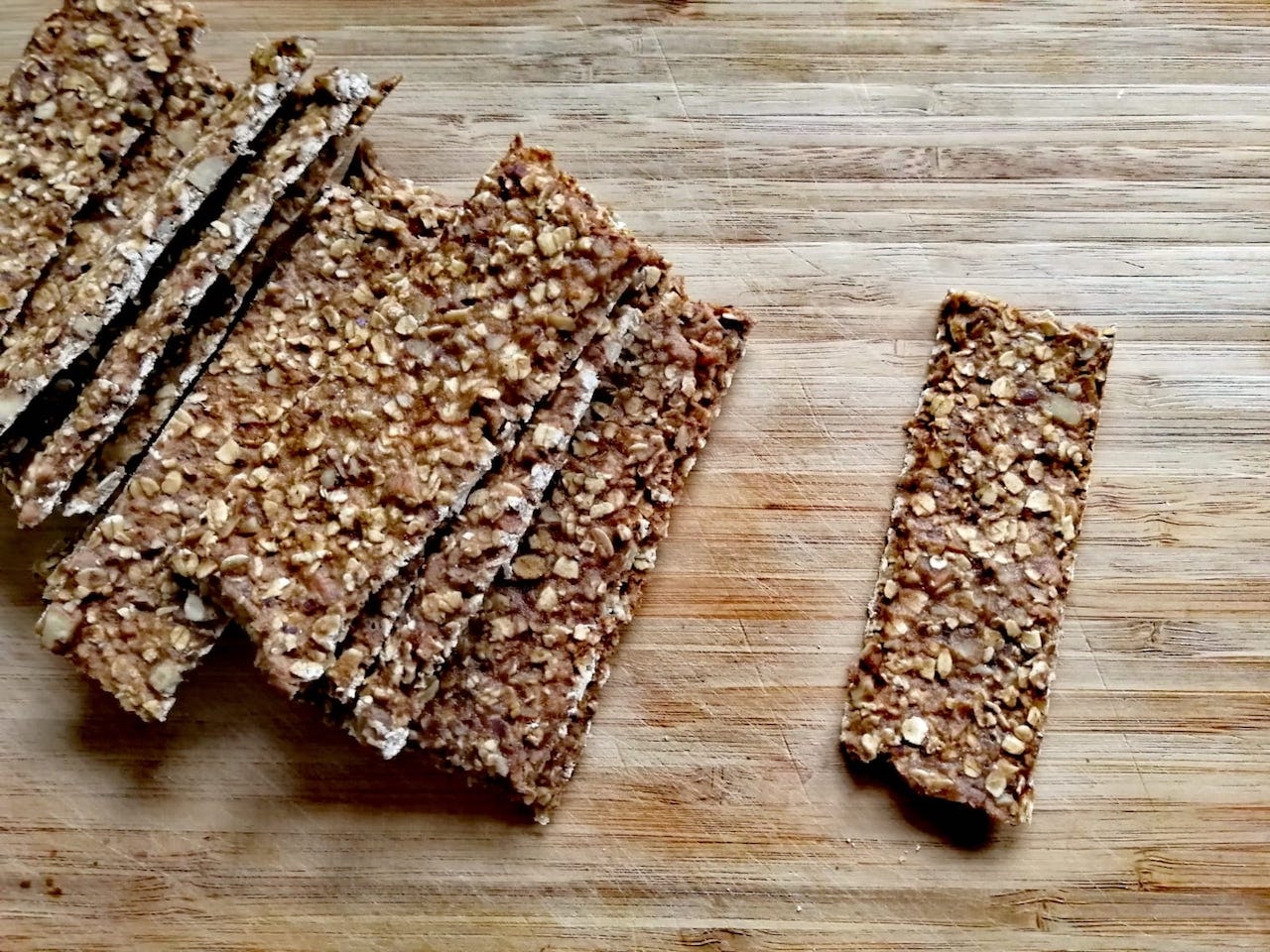 Nussriegel Rezept mit Banane | KoRo Austria