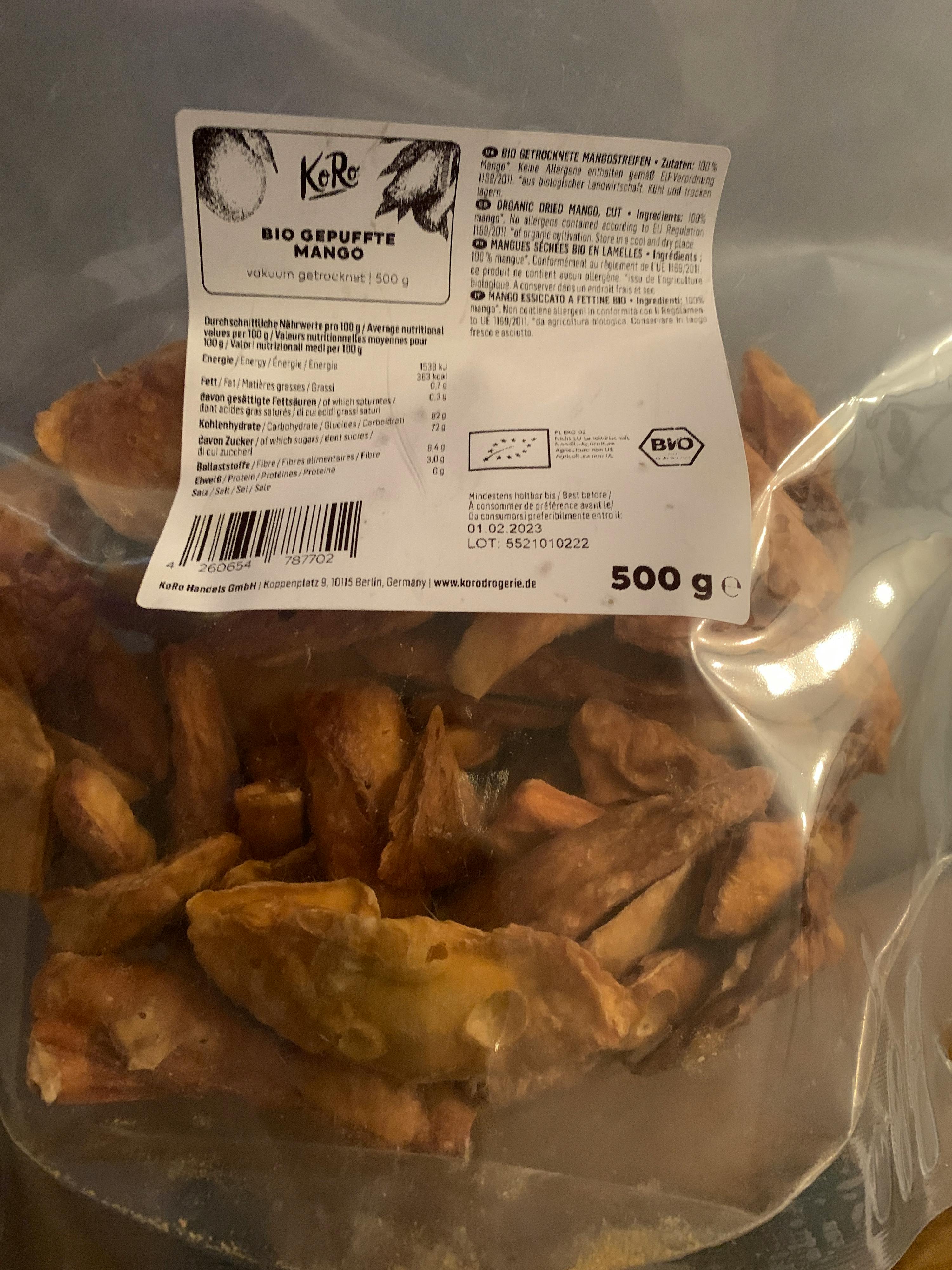 a bag of dried mango slices with a label that says biofrucht mango