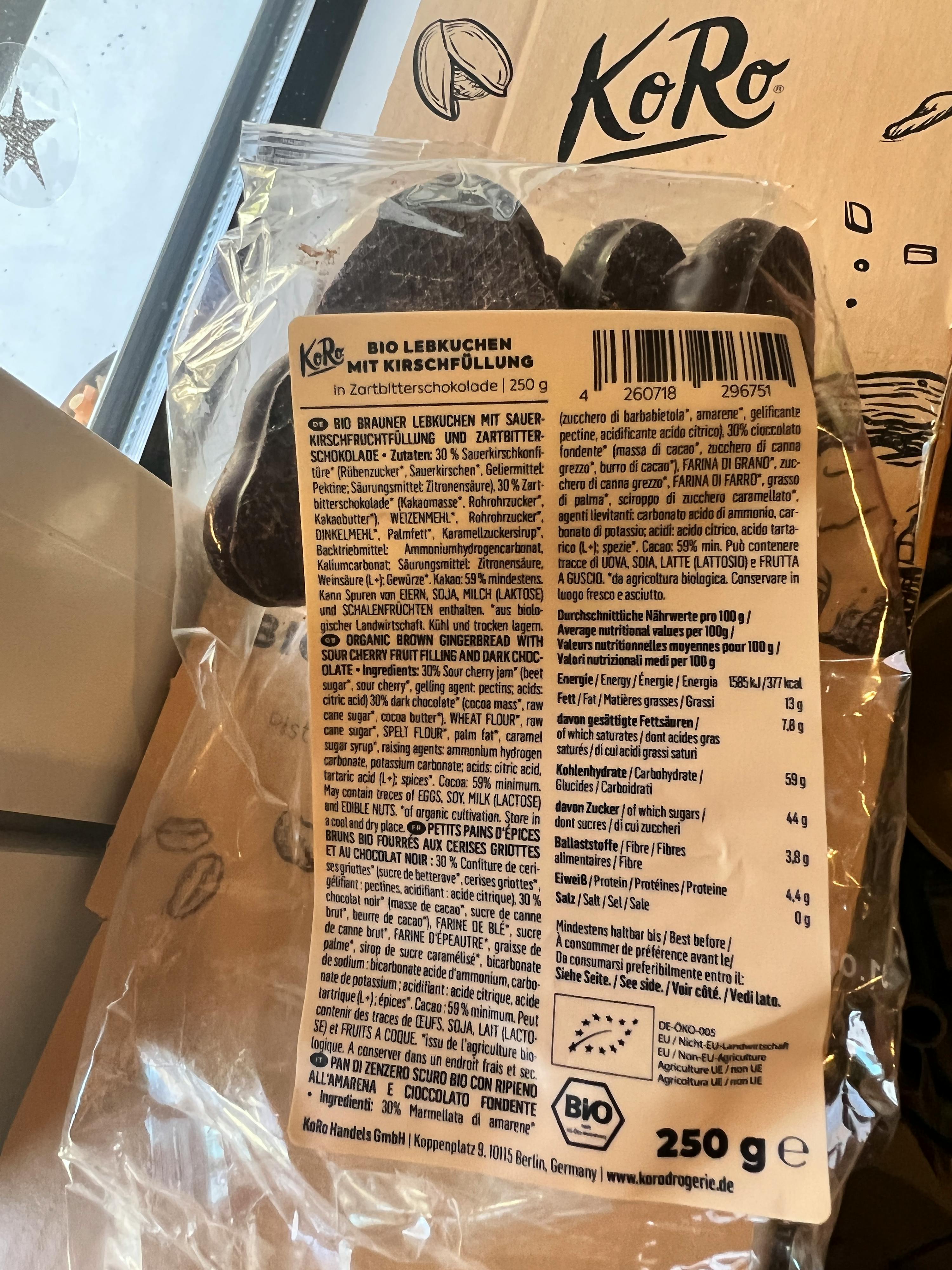 l' etichetta di una confezione di cibo è in lingua tedesca