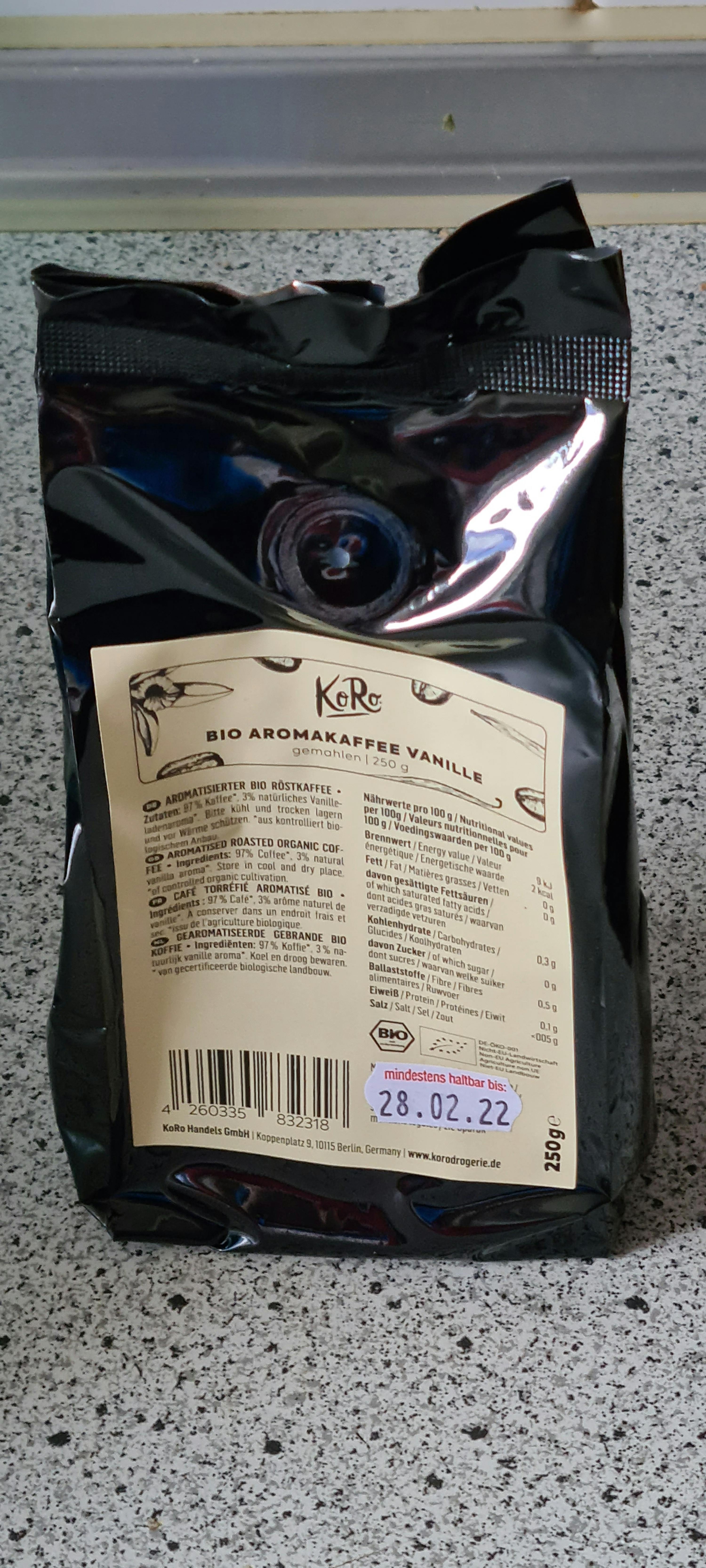 a package of bio aromakaffee vanille sits on a counter