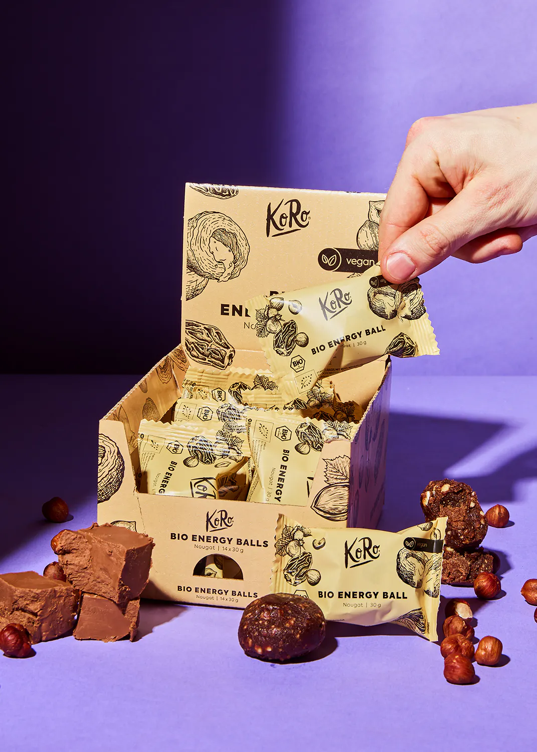 une boîte de boules d' énergie bio de koko