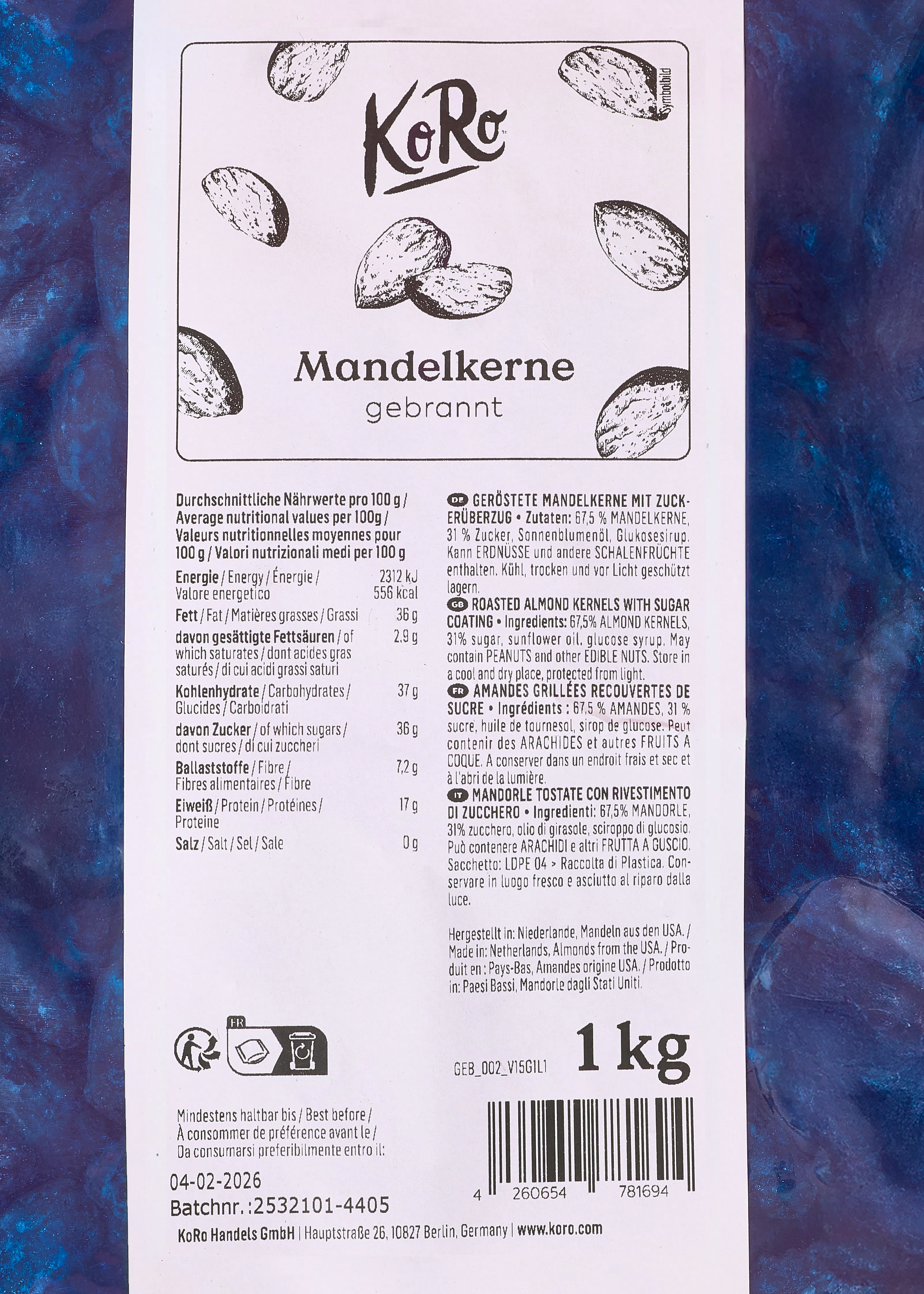 emballage de 1 kg d'amandes grillées enrobées de sucre de la marque koro, avec des informations nutritionnelles et la date de péremption.