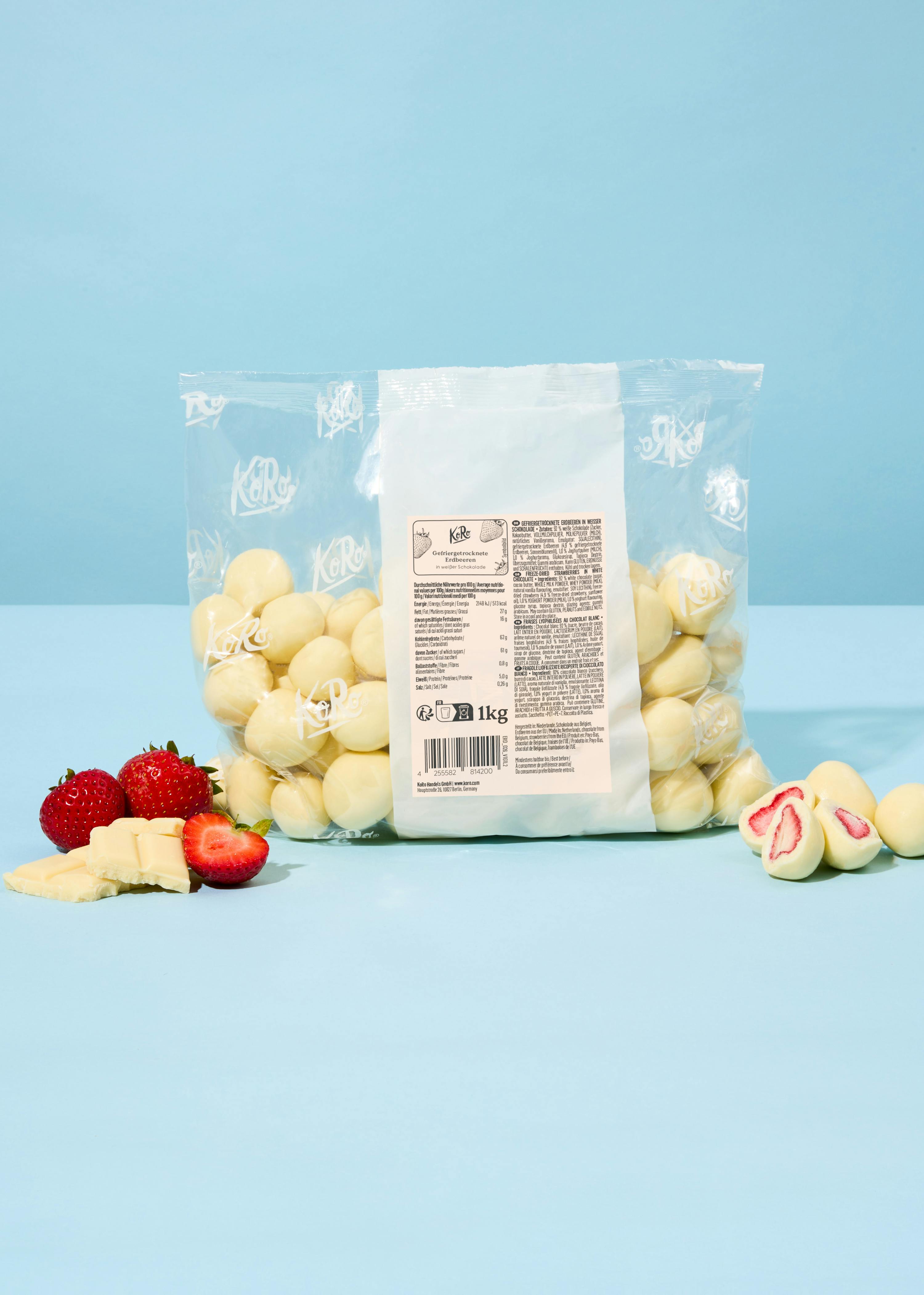 Freeze-dried strawberries in white chocolate 1kg Freeze-dried strawberries in white chocolate 1kg