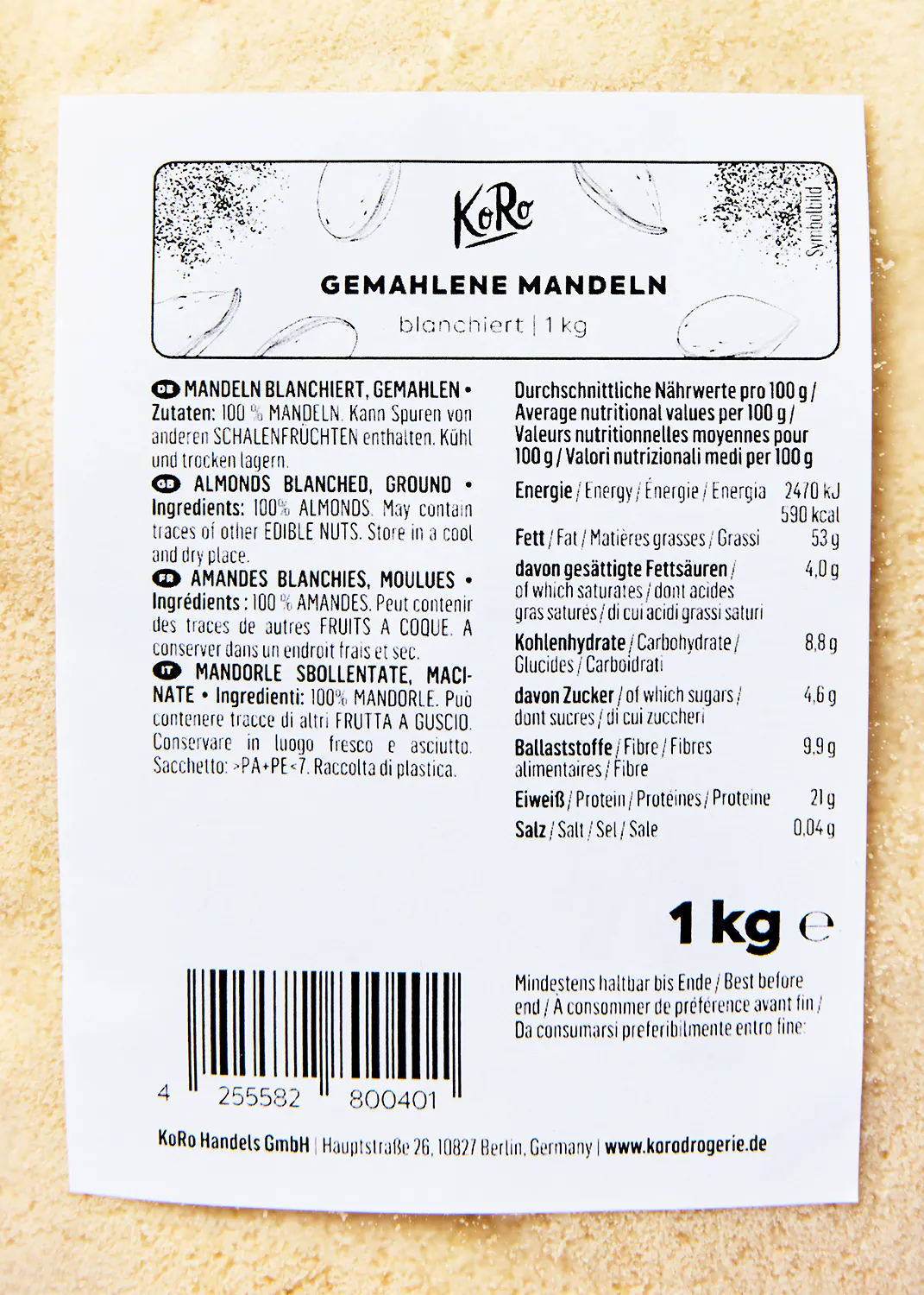 l' étiquette d' un kilogramme d' amandes blanches est en langue allemande