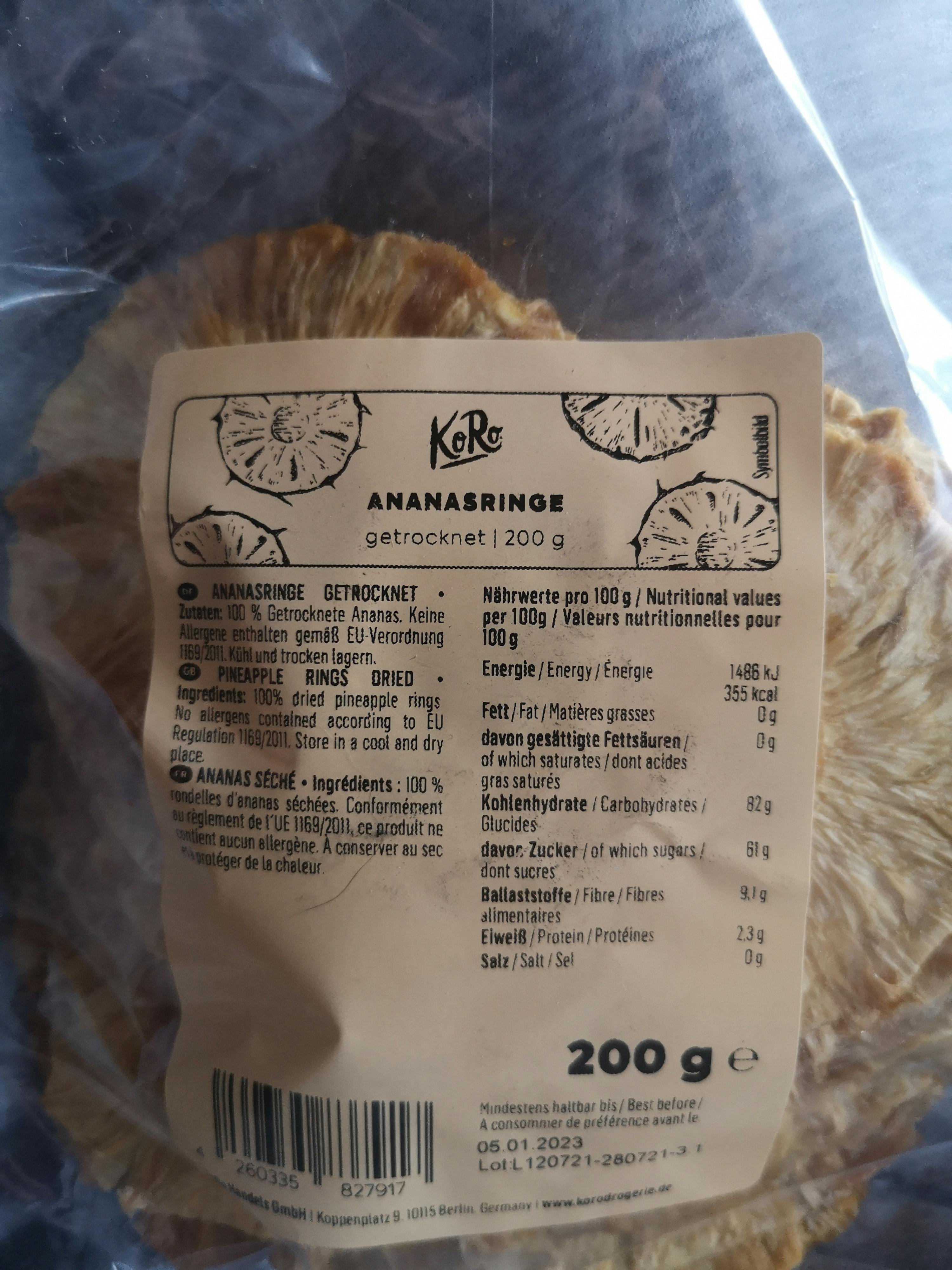 a package of dried pineapple rings with a label that says " ananasringe "