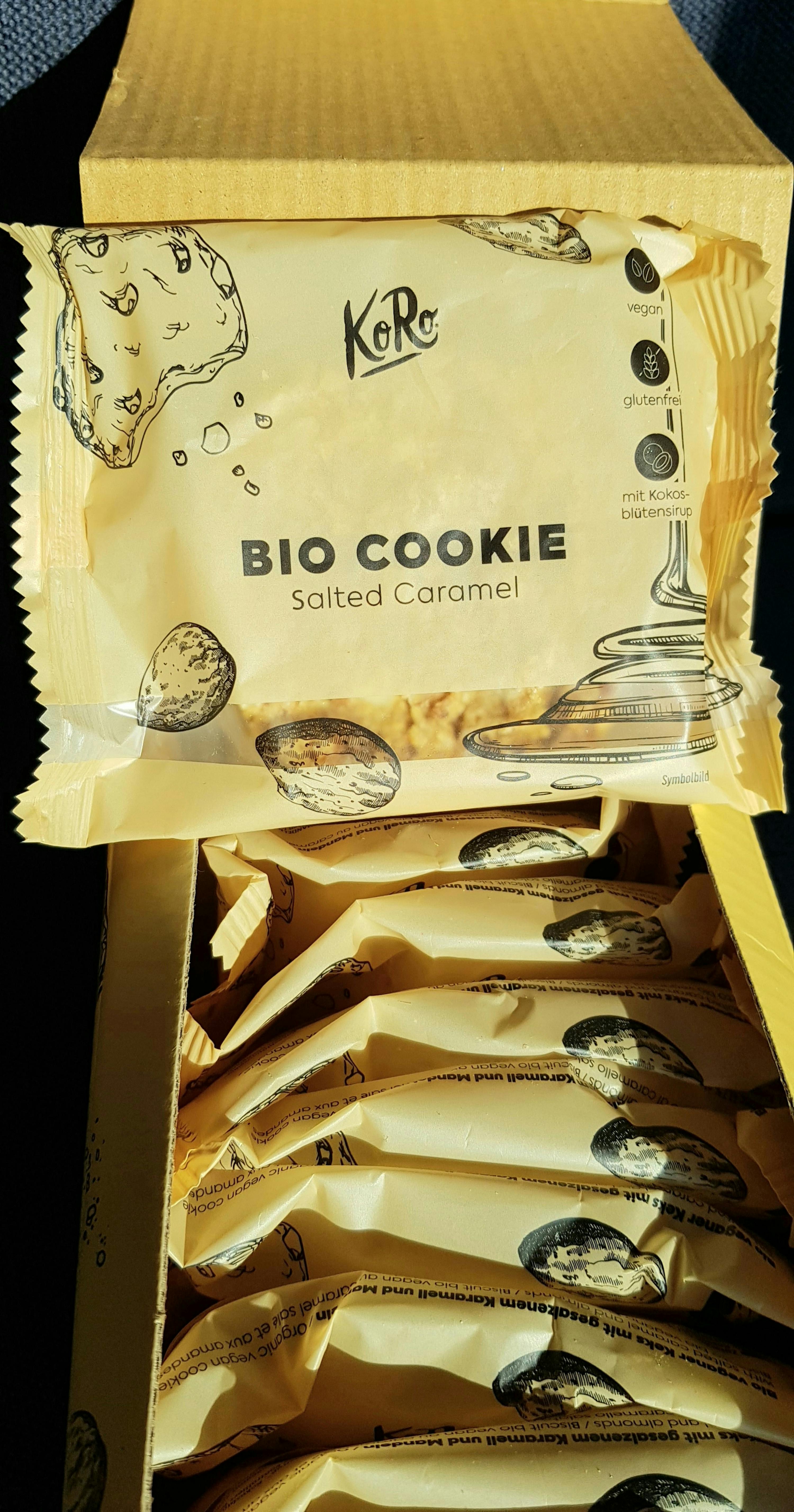 a box of koro bio cookie salted caramel