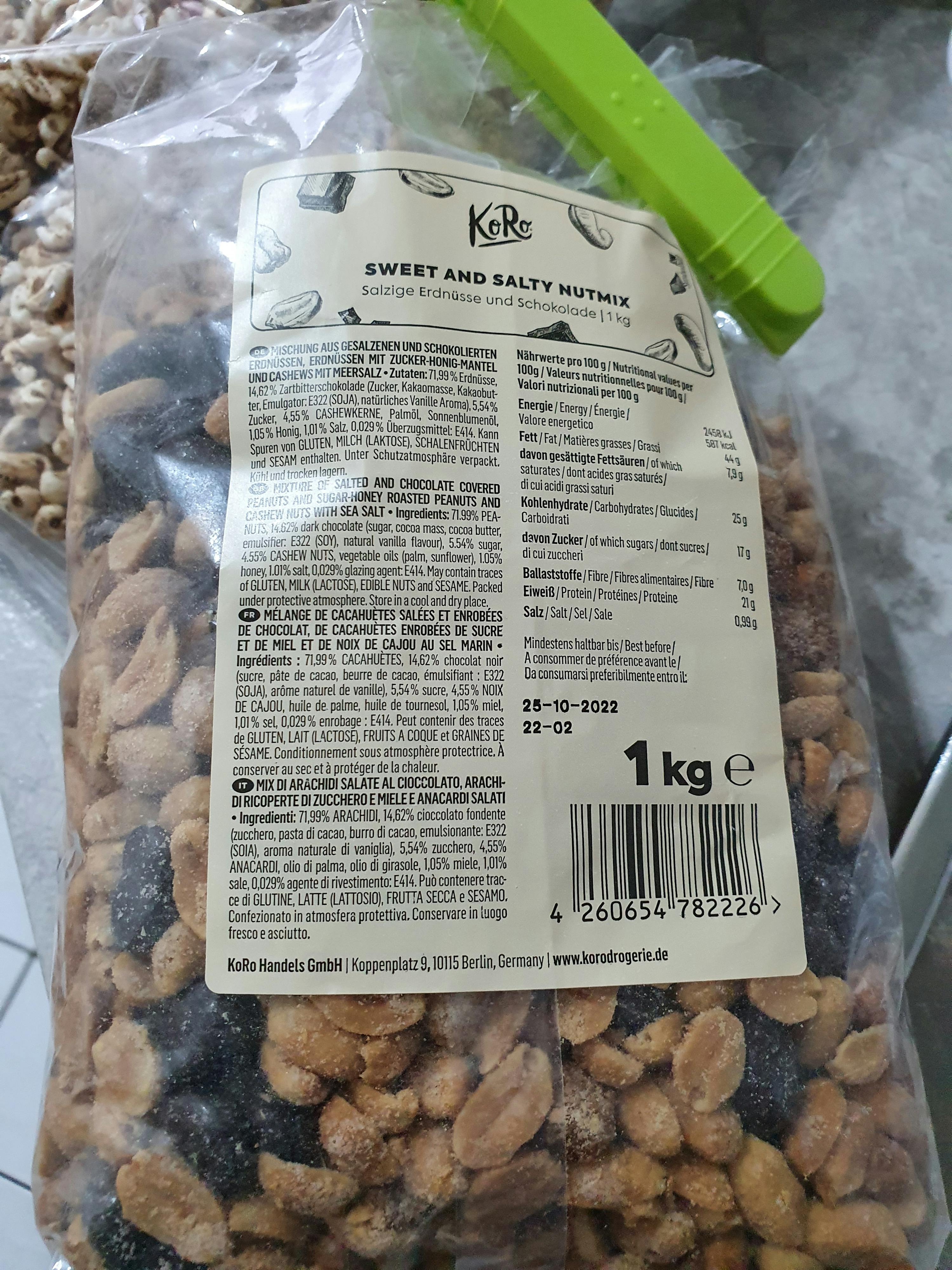 eine Tüte mit einem Etikett auf der Rückseite und einem Gewicht von 1 kg