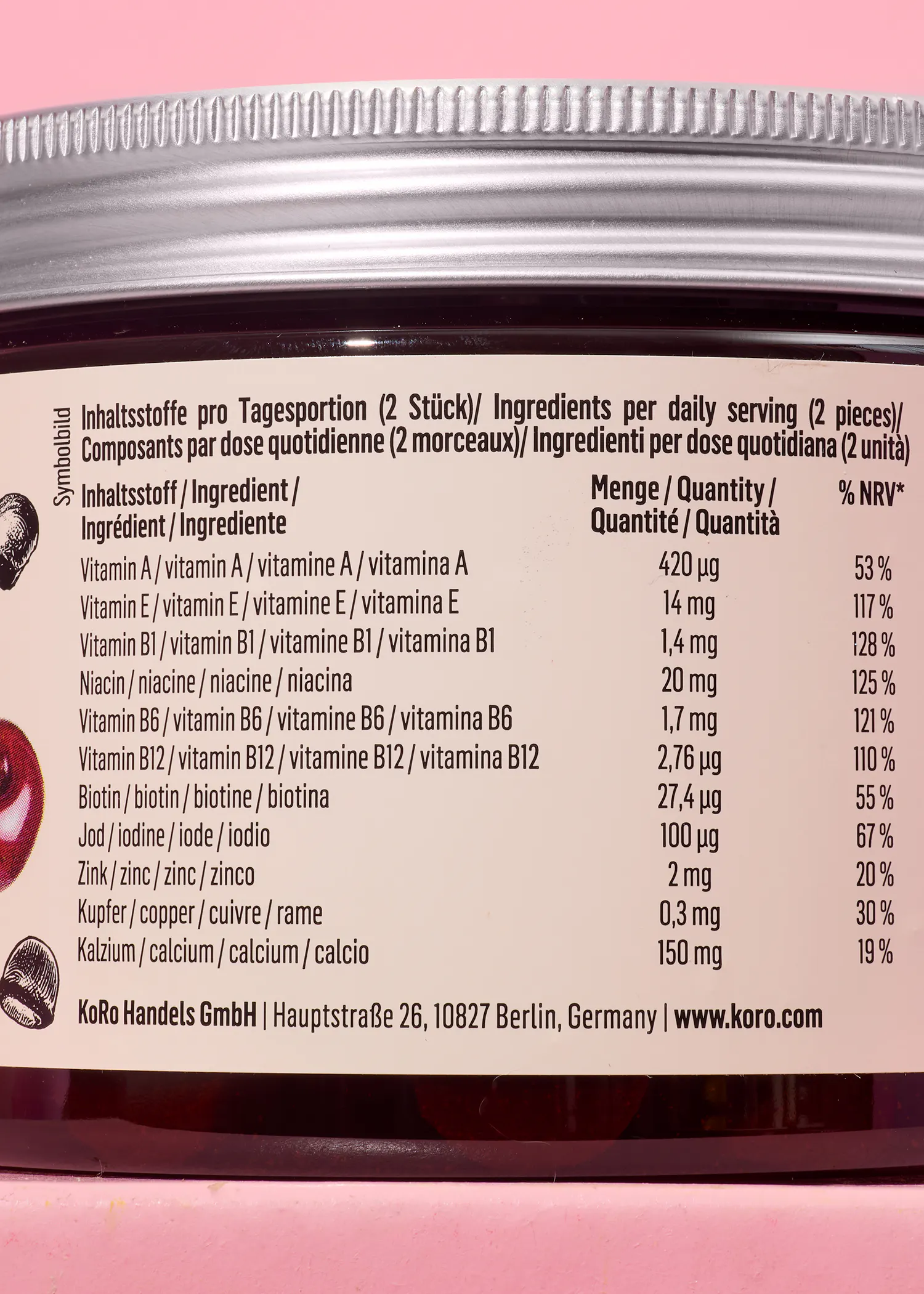 the back of a jar of gummy vitamins from koro handels gmbh