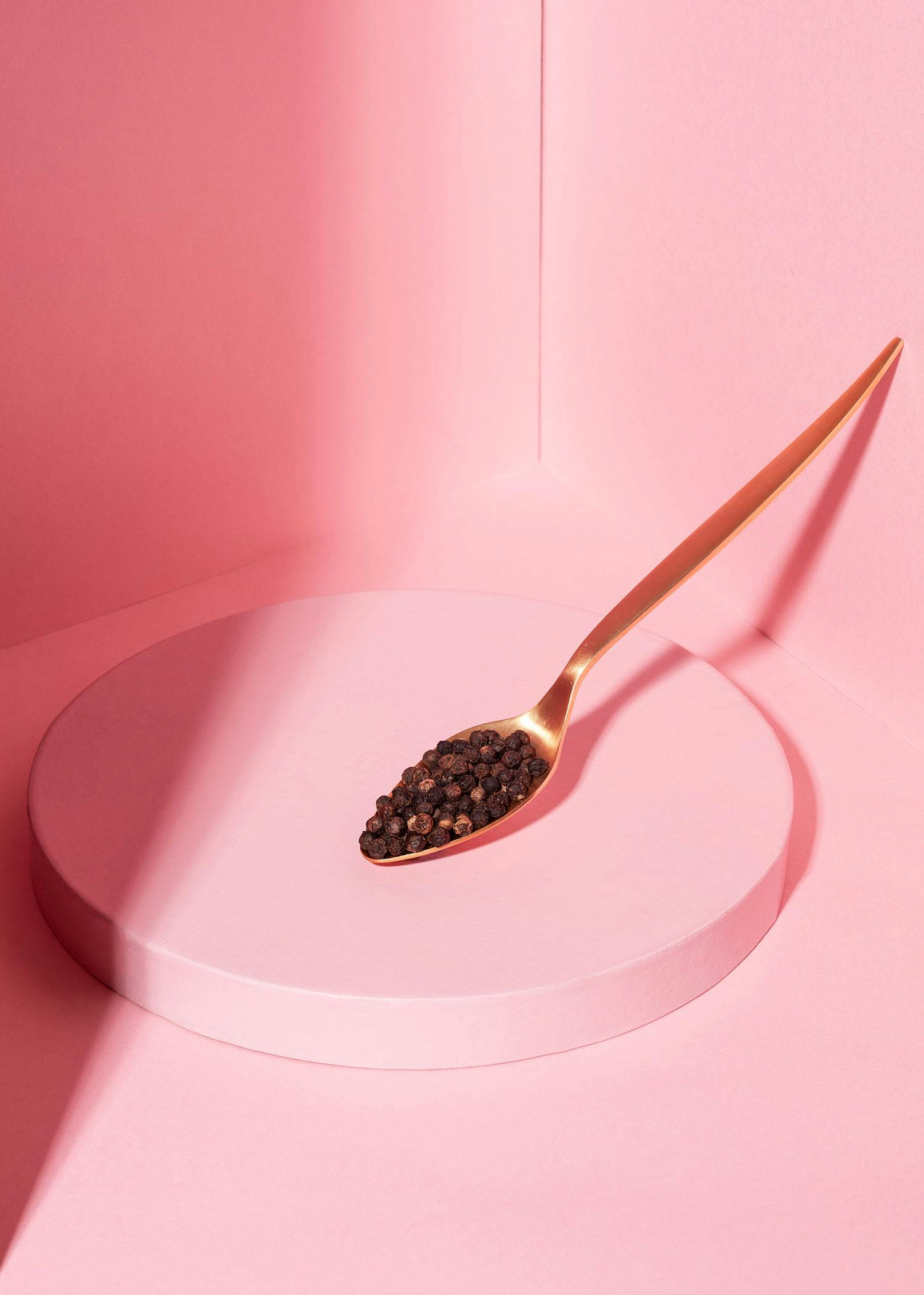 4260335836637 - Ganze schwarze Pfefferkörner 1 kg 4260335836637 - Ganze schwarze Pfefferkörner 1 kg