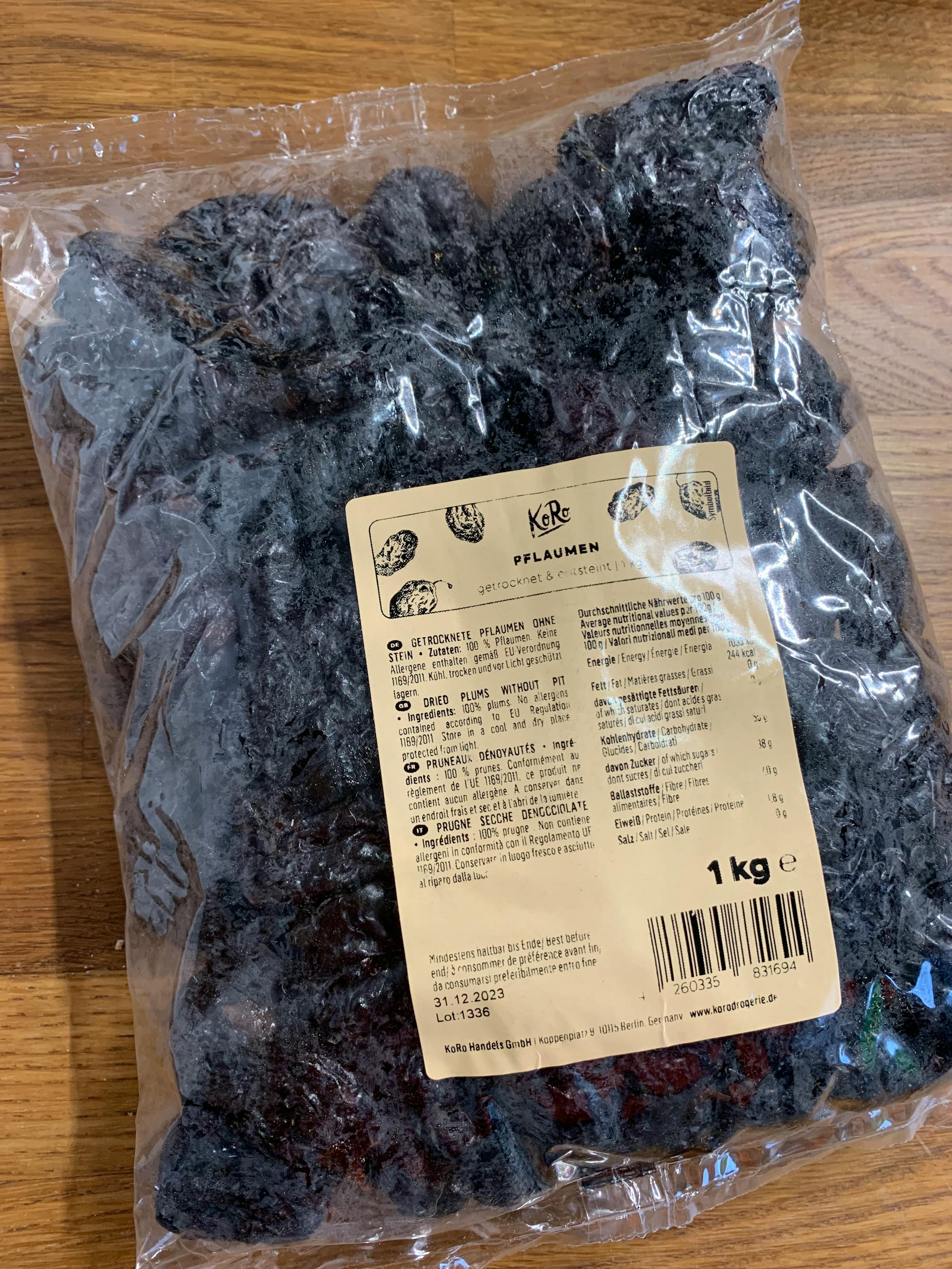 un sac en plastique avec une étiquette de 1 kg