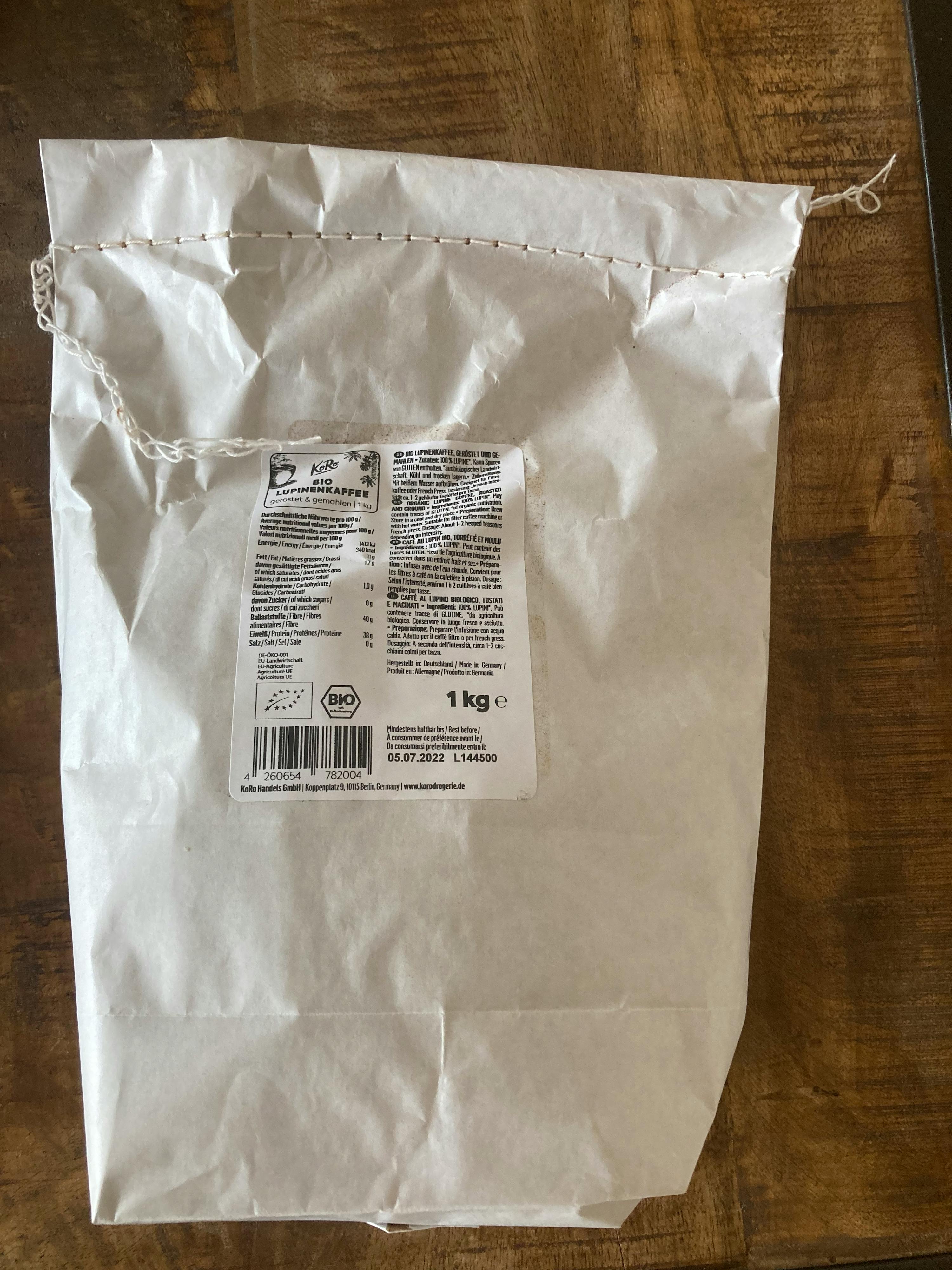 a white bag with a label that says 1 kg