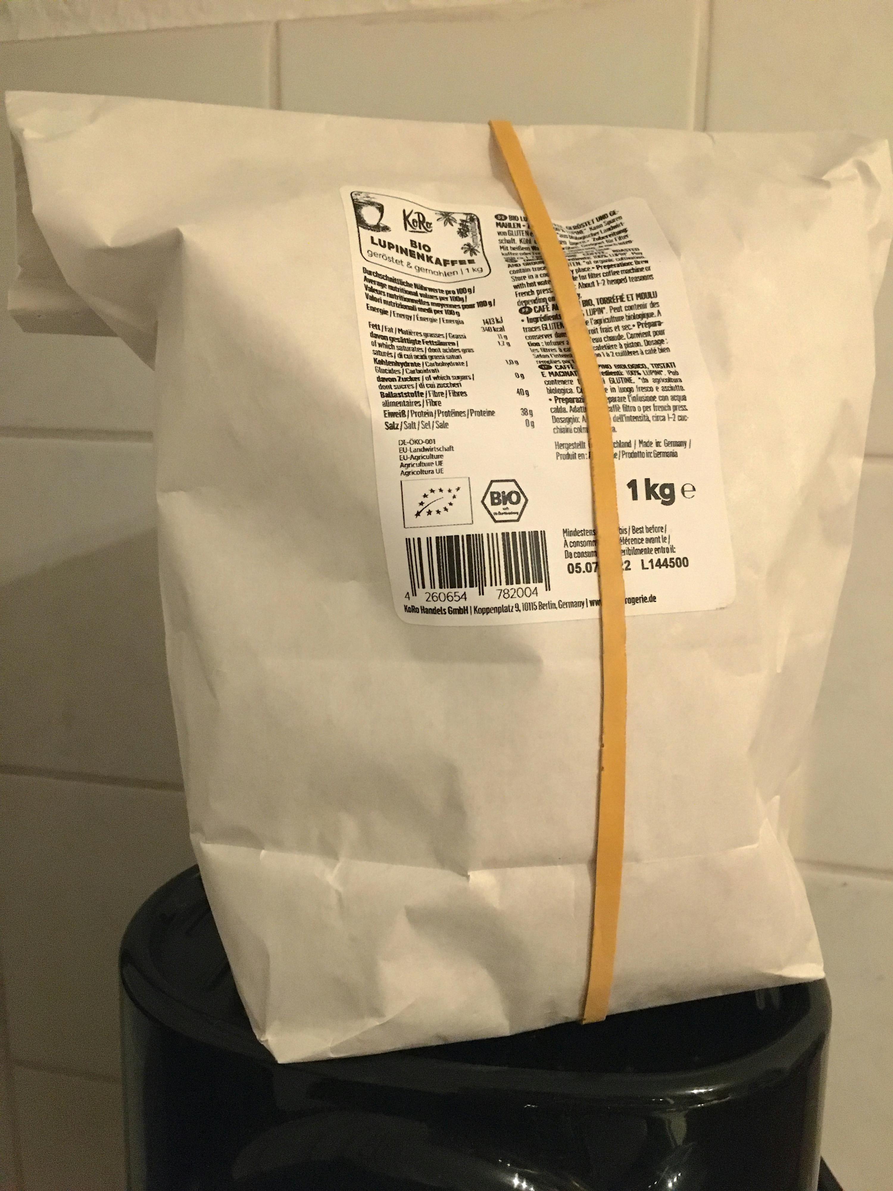 a bag with a label that says ' bio ' on it