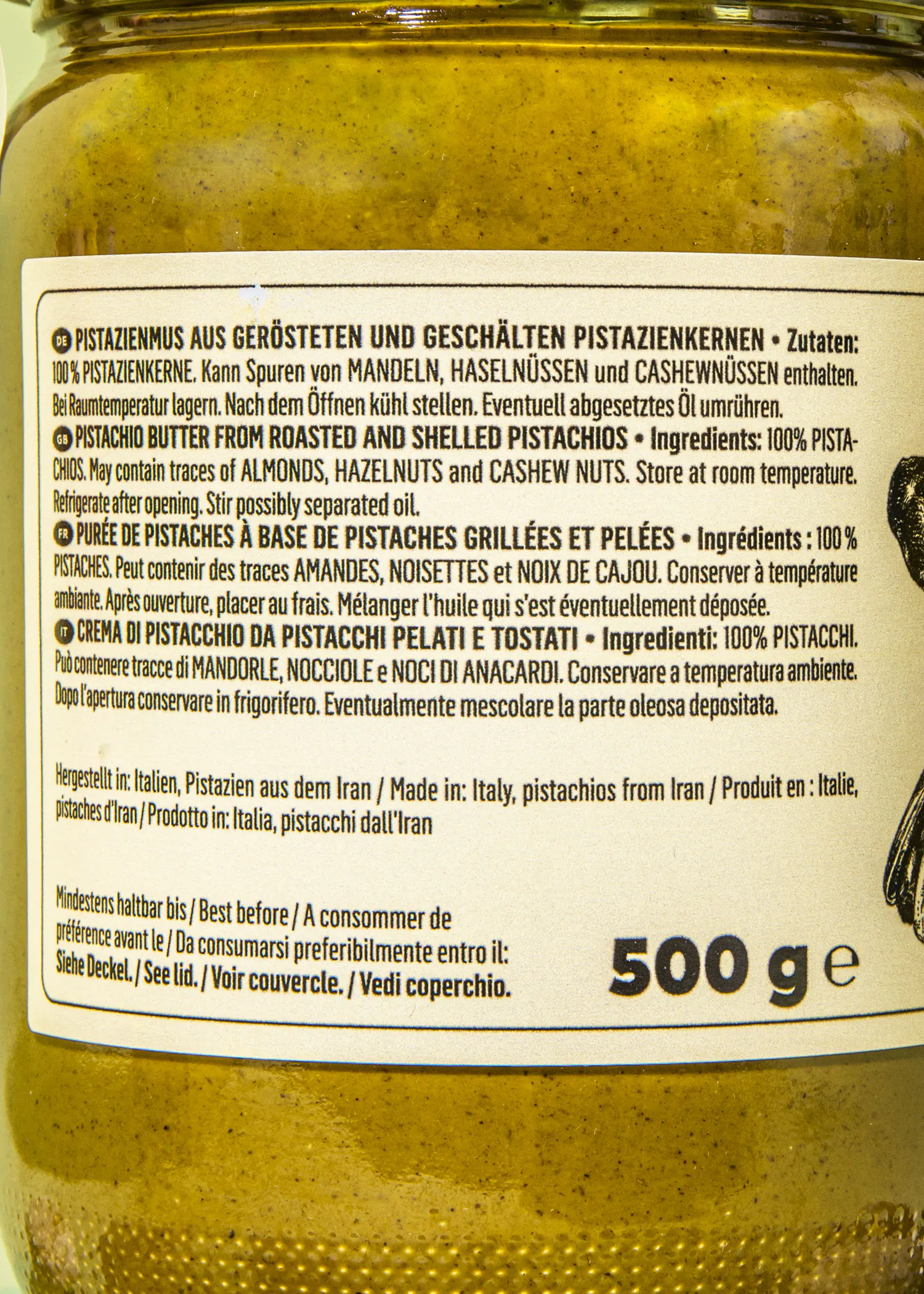 l' arrière d' un bocal de 500 g de pistaches grillées et pelées