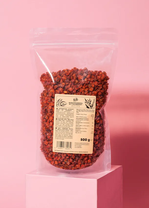 eine Plastiktüte mit einem Etikett auf der Rückseite