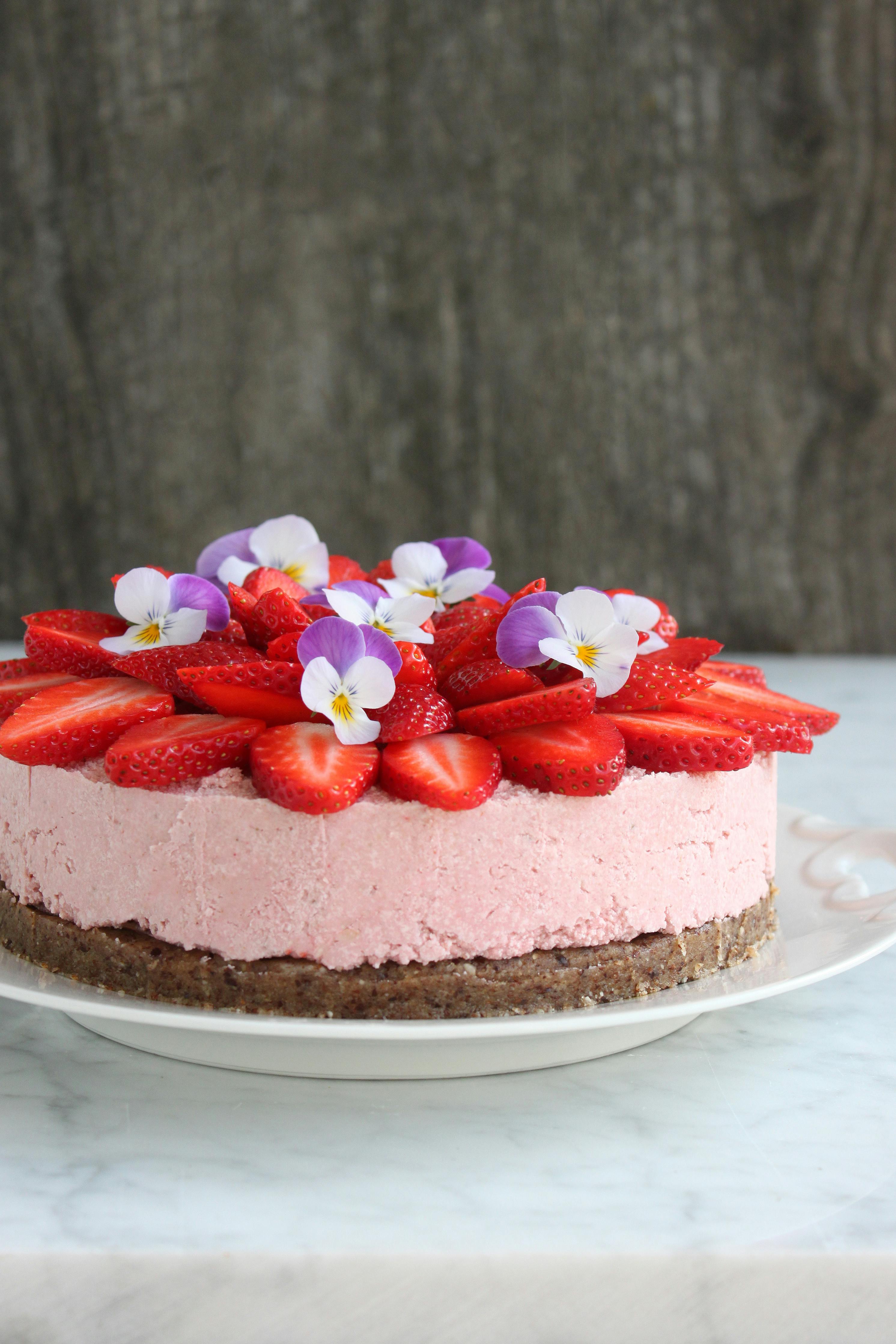 Vegansk jordbærcheesecake