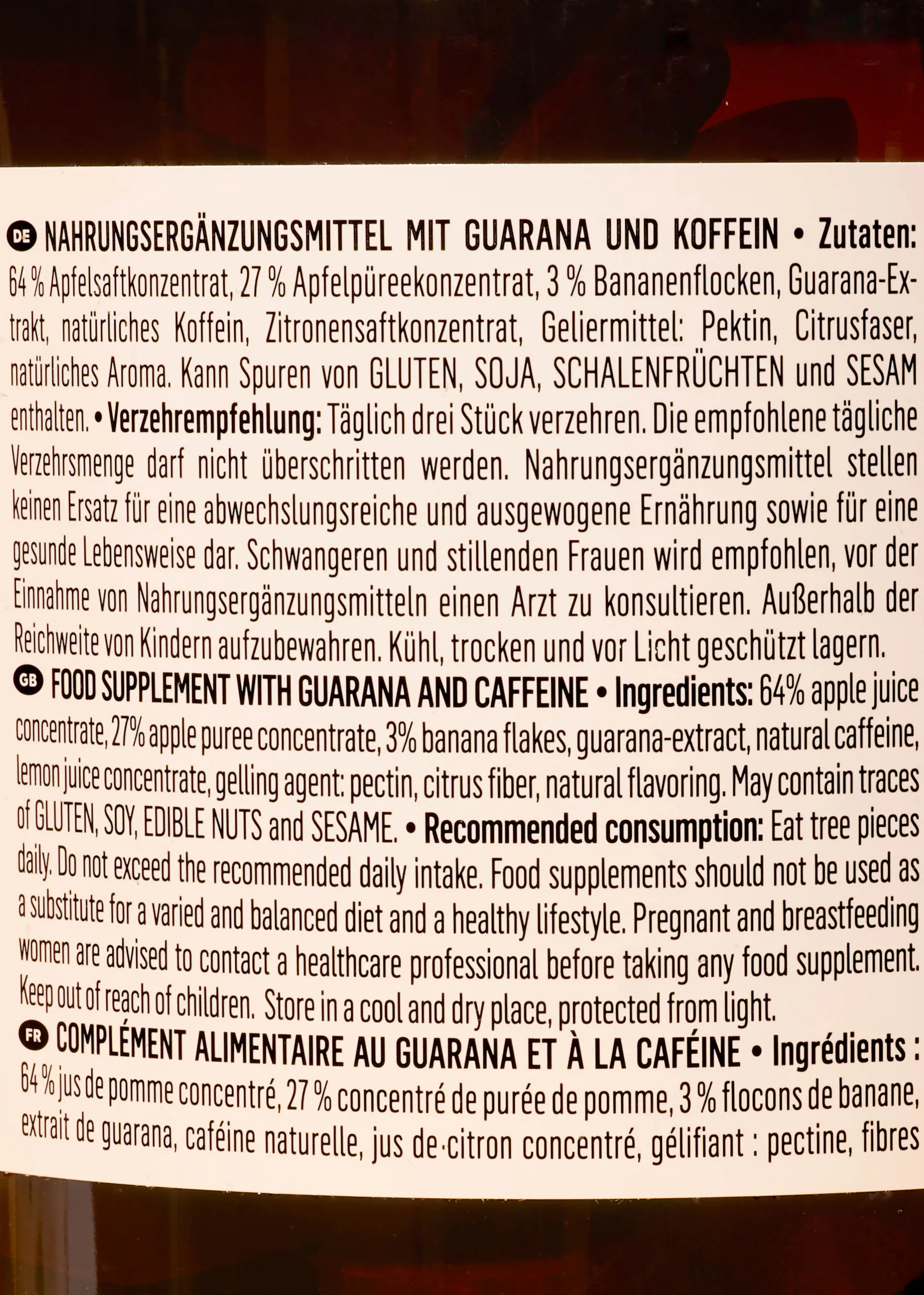 l' arrière de l' emballage d' un complément alimentaire avec guarana et caféine