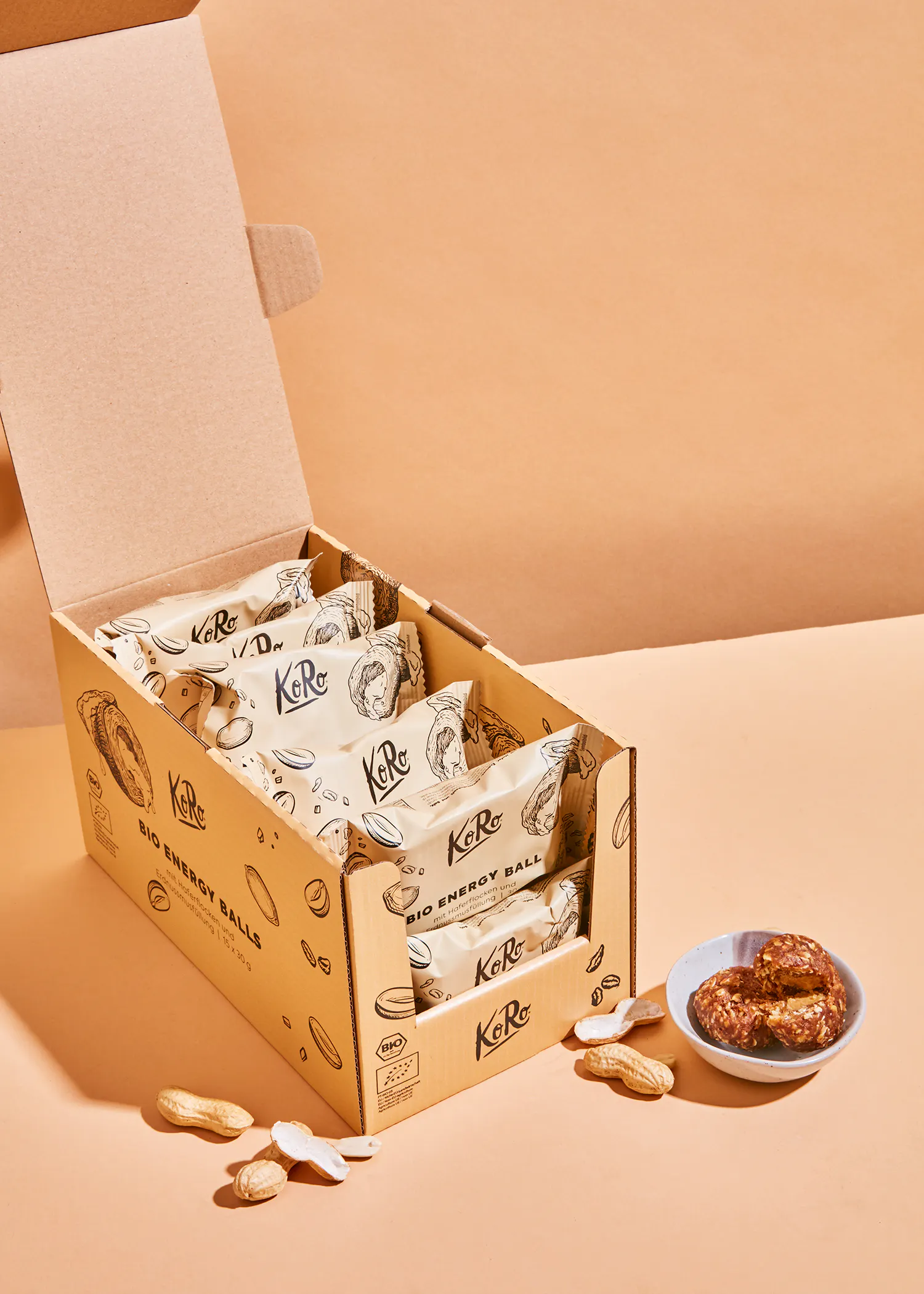 une boîte remplie de balles d' énergie bio