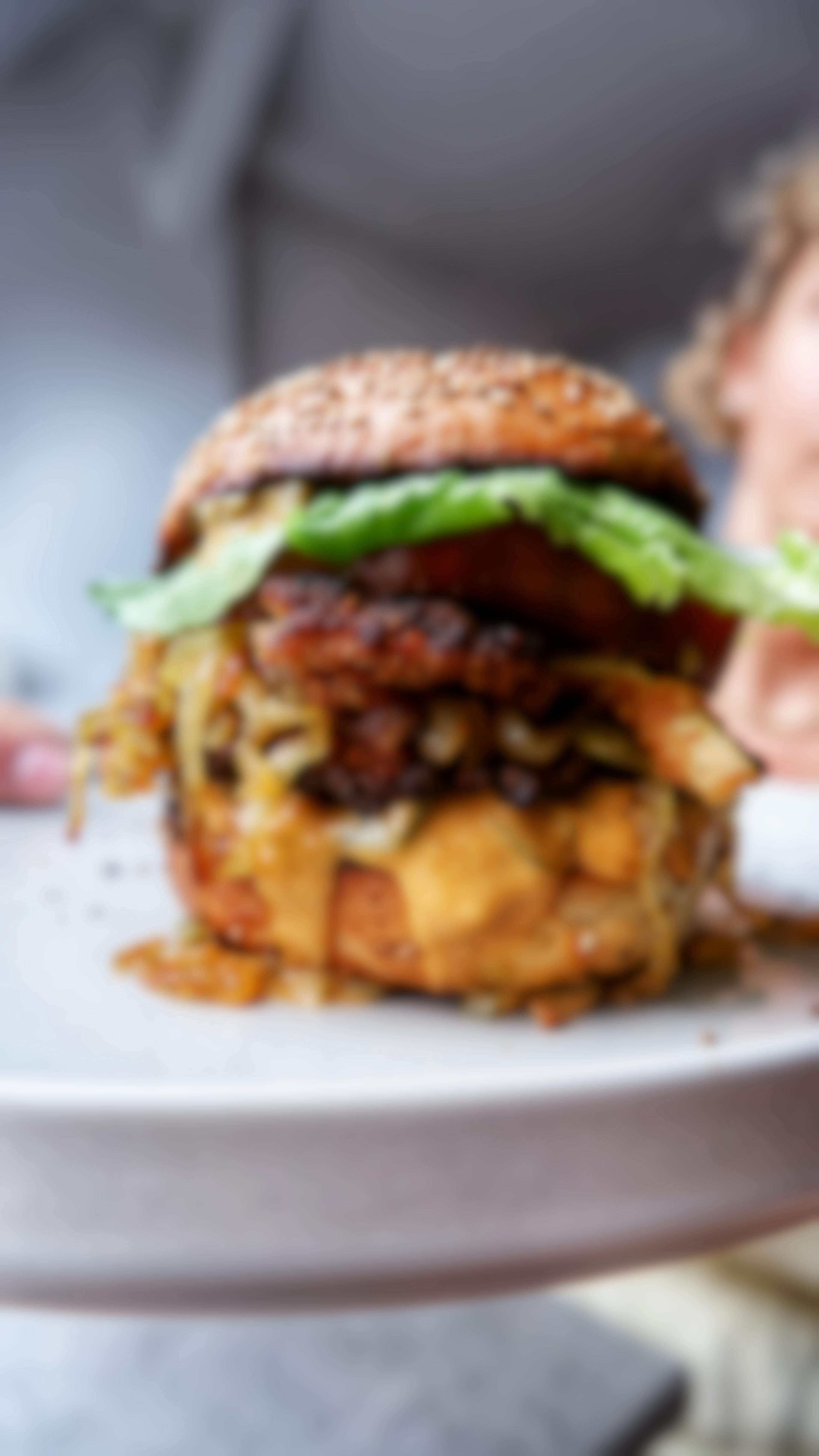 Burger vegan aux champignons frits