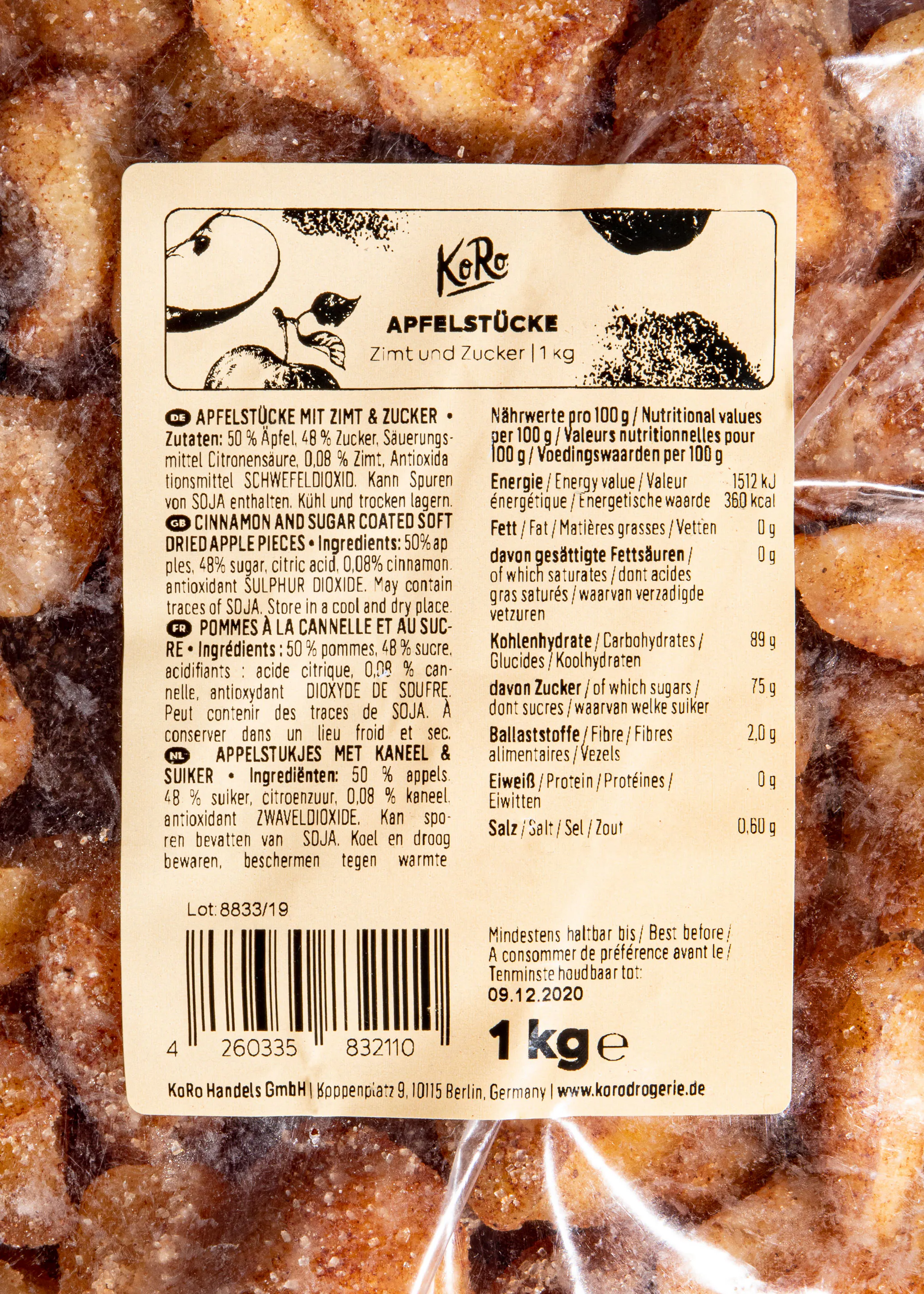 l' arrière de l' emballage d' un paquet de biscuits aux pommes et au sucre