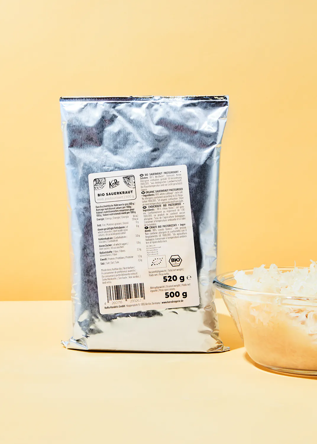 l' arrière d' un sac de riz avec un bol de riz à côté