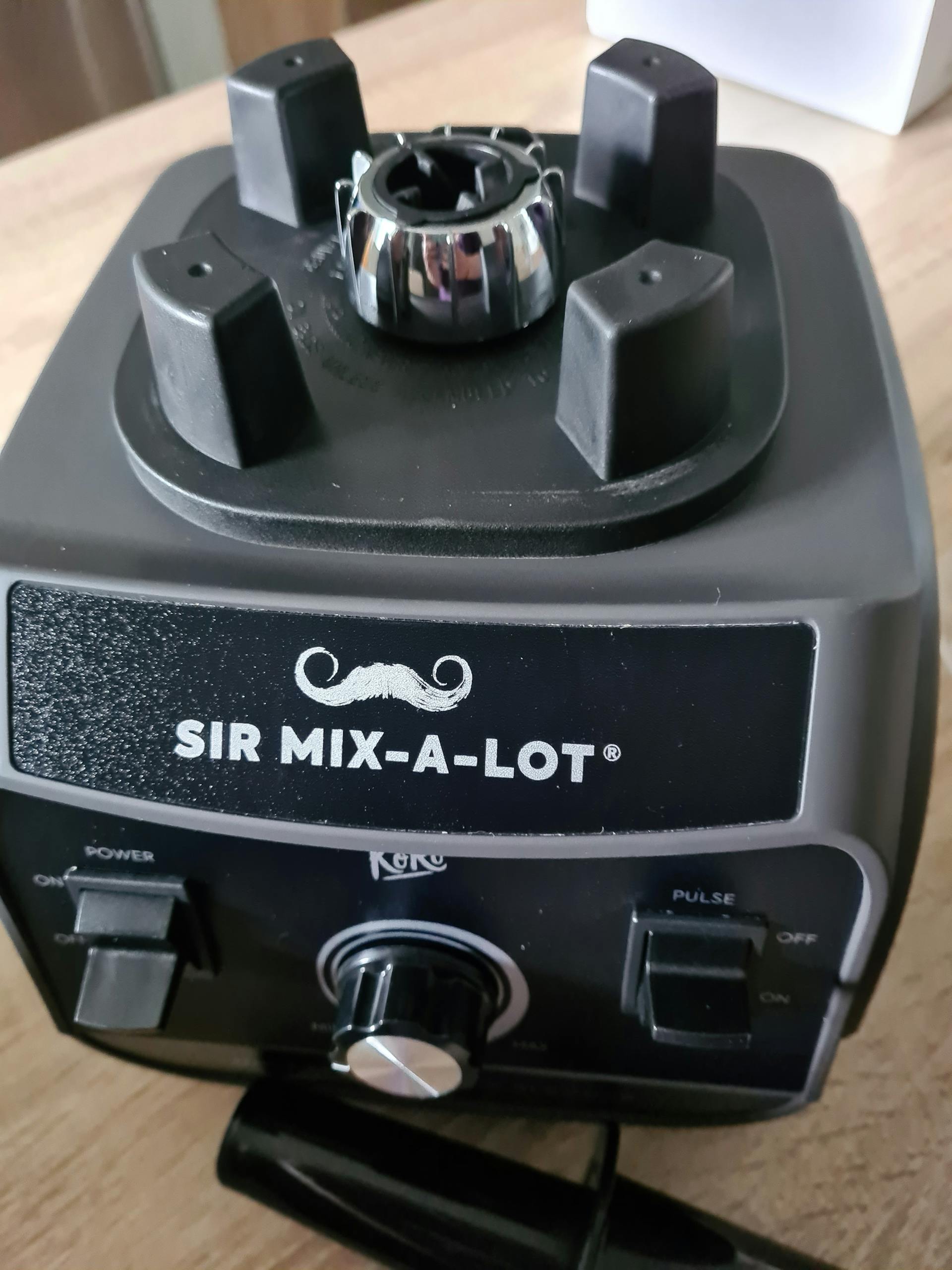 Blender haute performance « Sir Mix-A-Lot » 1500 W, 2 L