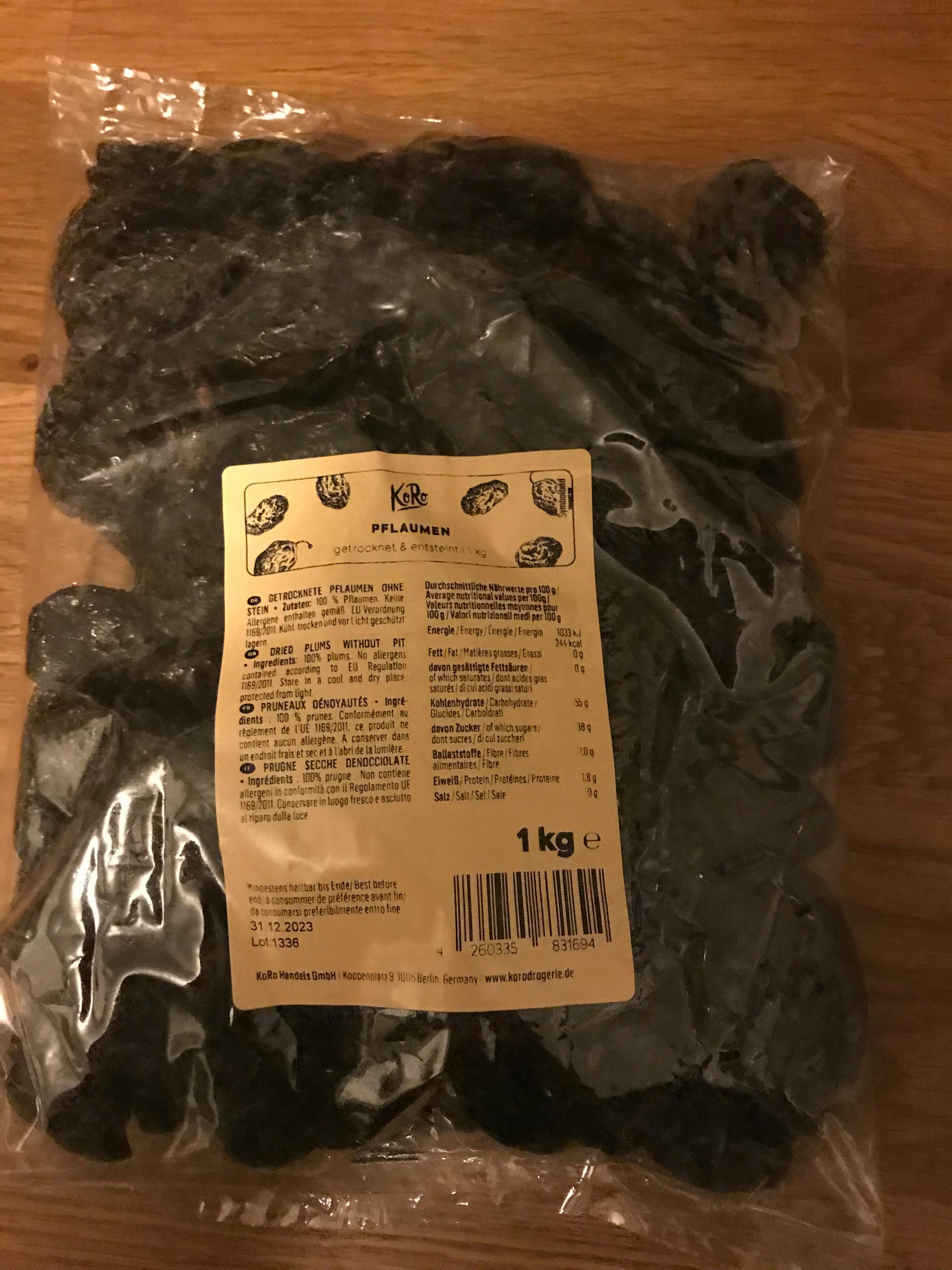 un sacchetto di cibo con l' etichetta che dice 1 kg