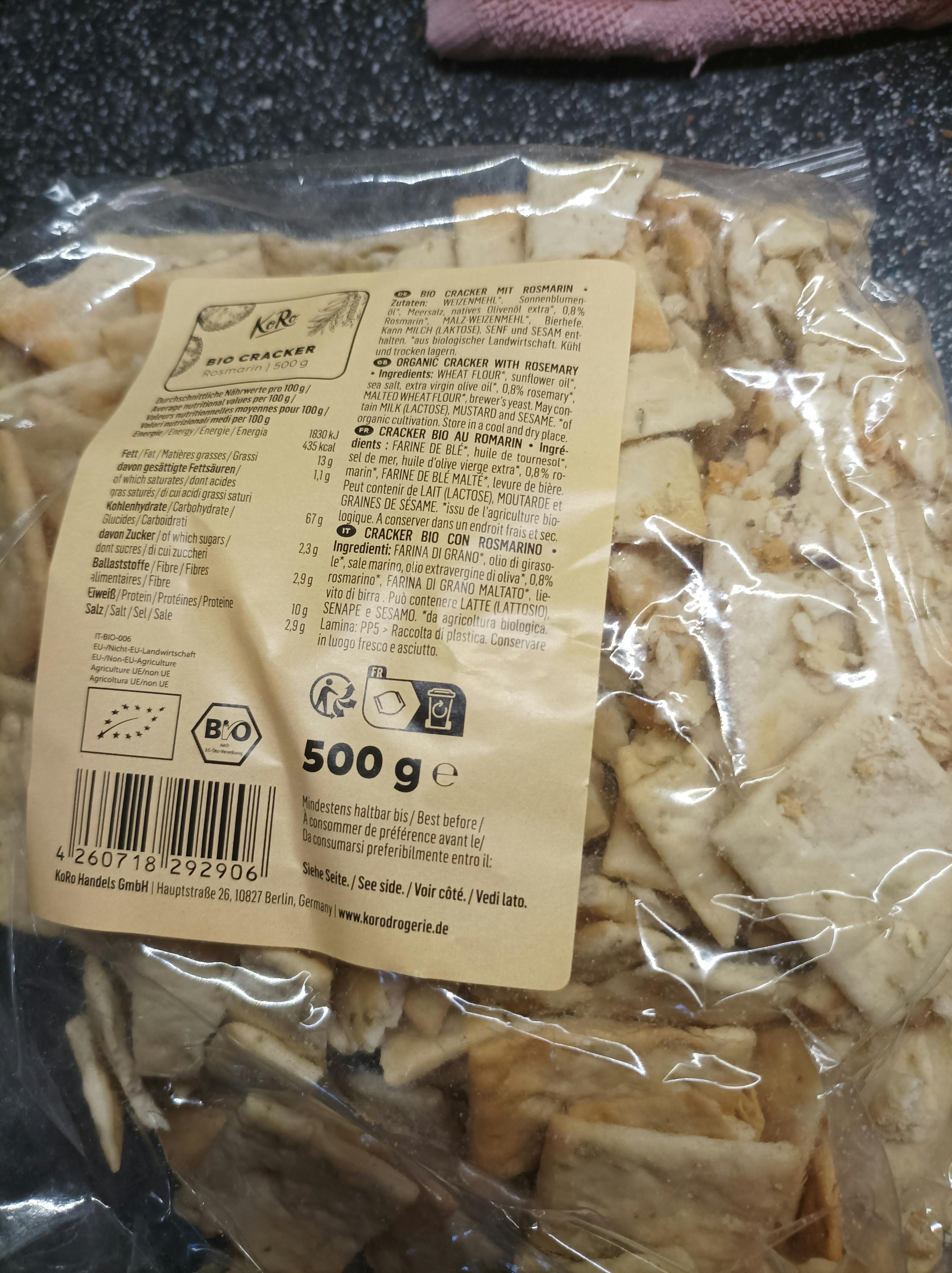 un sacchetto di cracker bio con rosmarino