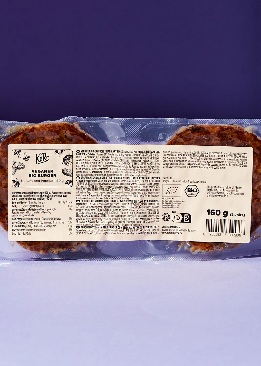 die Rückseite eines veganen Bio-Brötchens