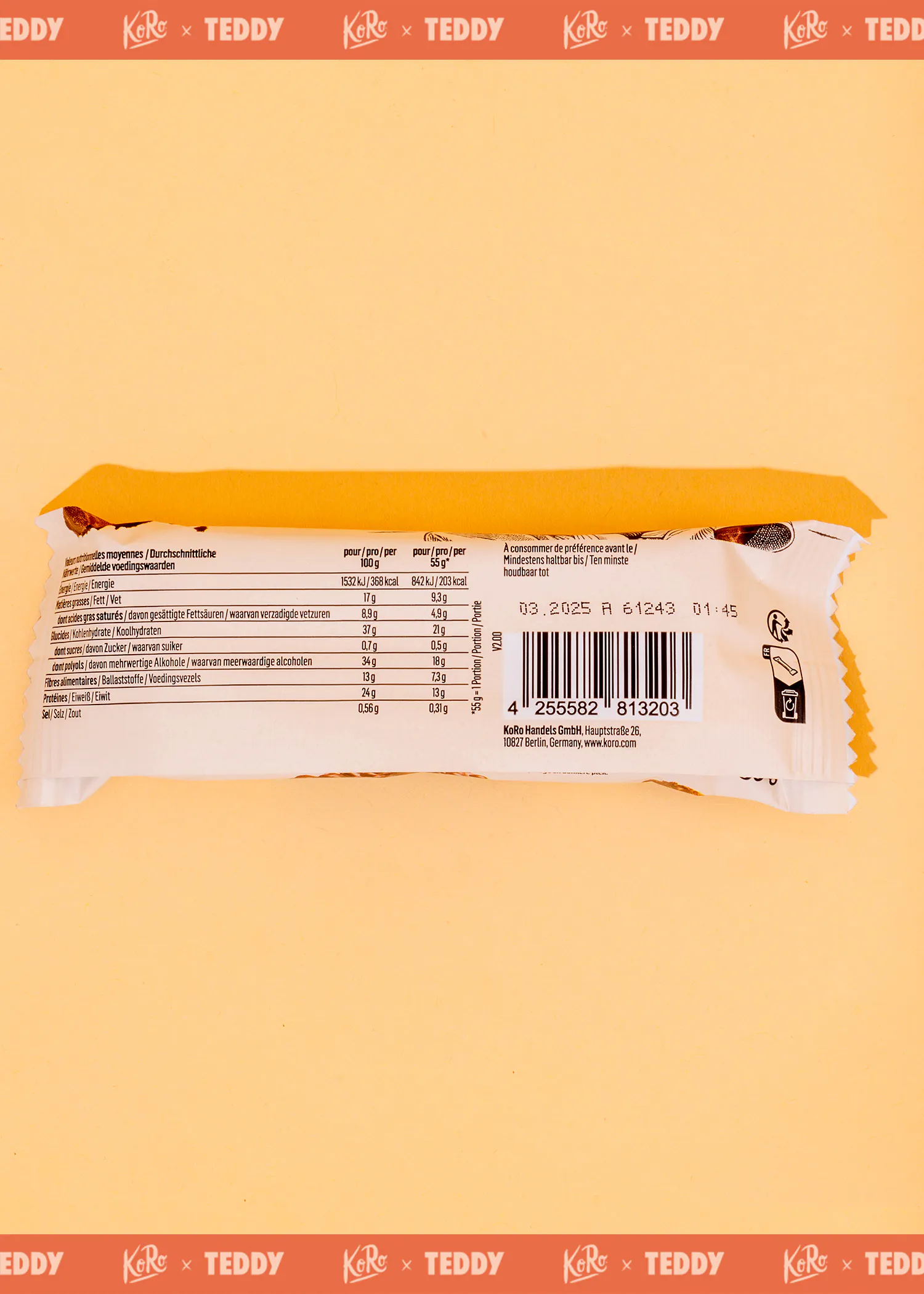 rückseite einer verpackung mit nährwerttabelle, strichcode und haltbarkeitsdatum.