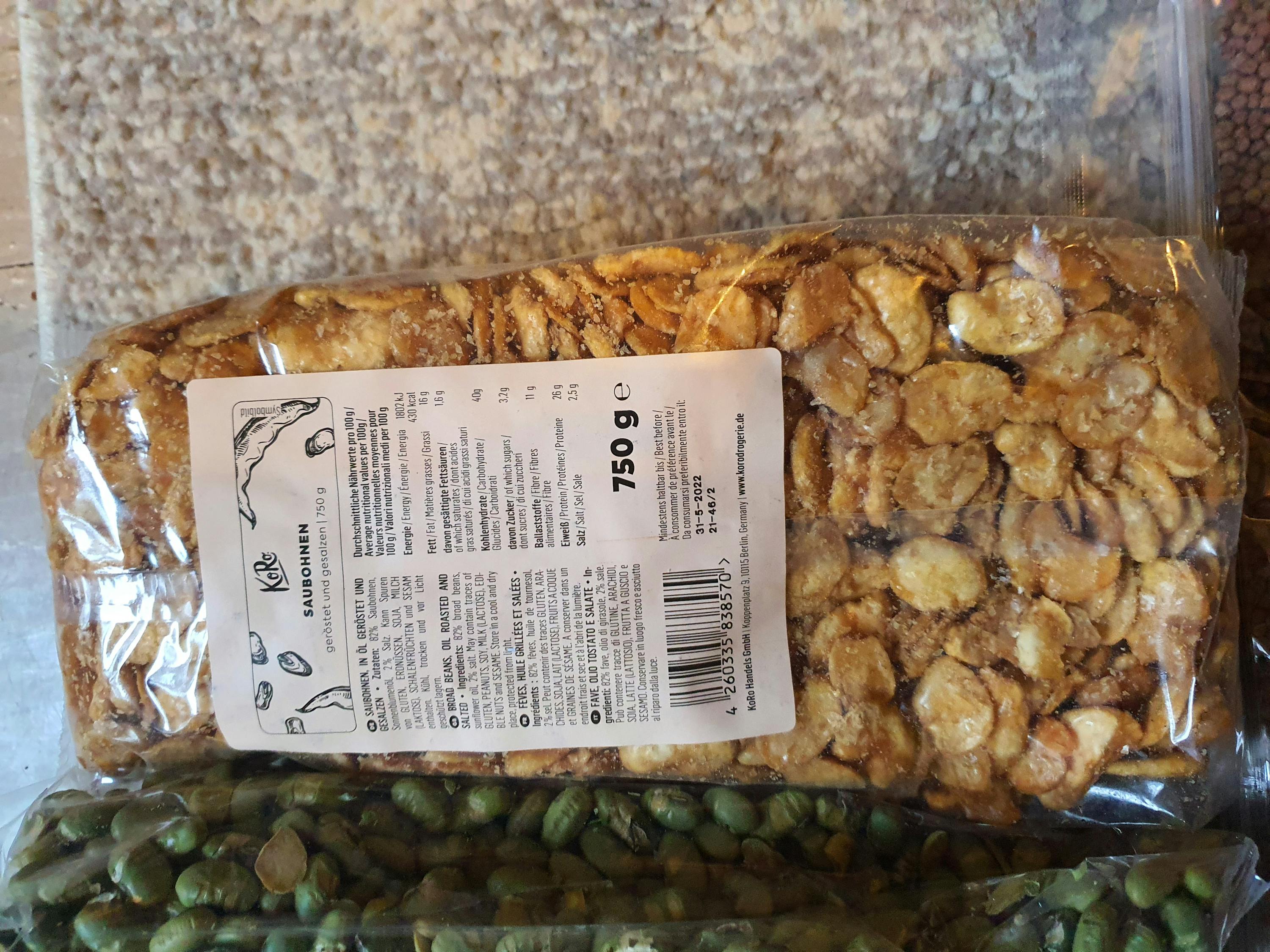 a bag of food with a label that says 750g