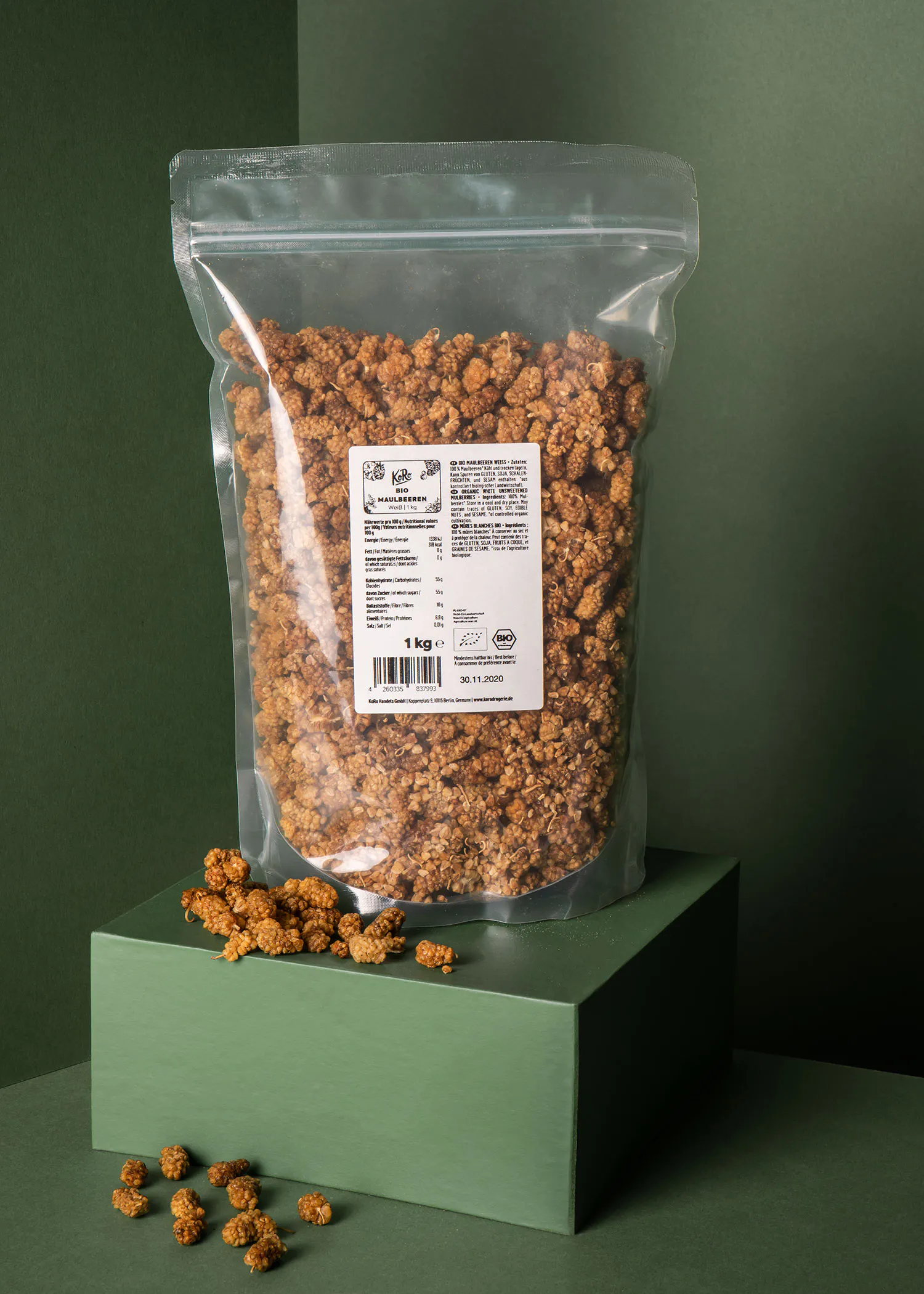 un sac de granola avec une étiquette sur le dos