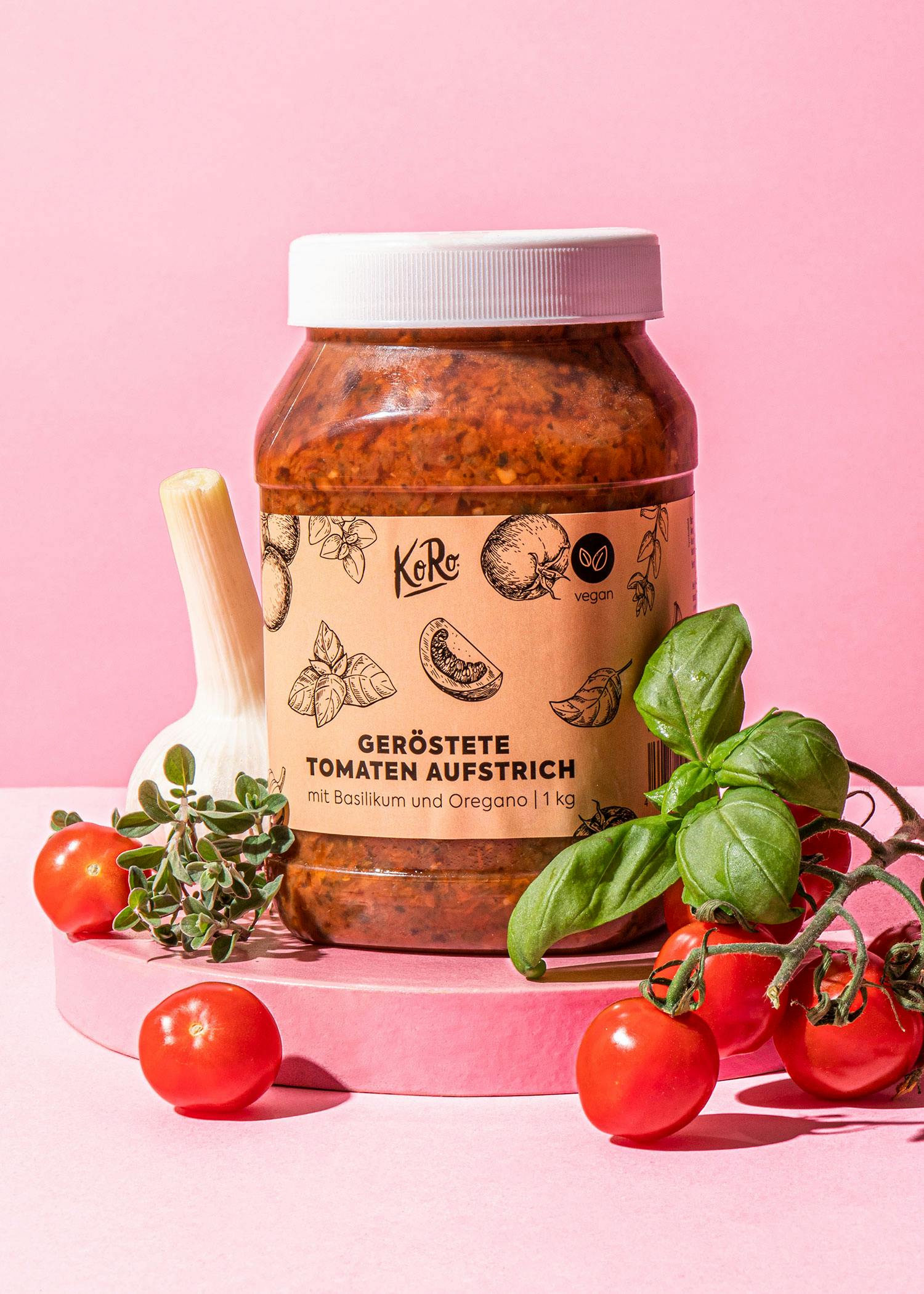 Roasted tomato spread 1kg a jar of tomato sauce with a label that says gerostete tomaten aufstrich
