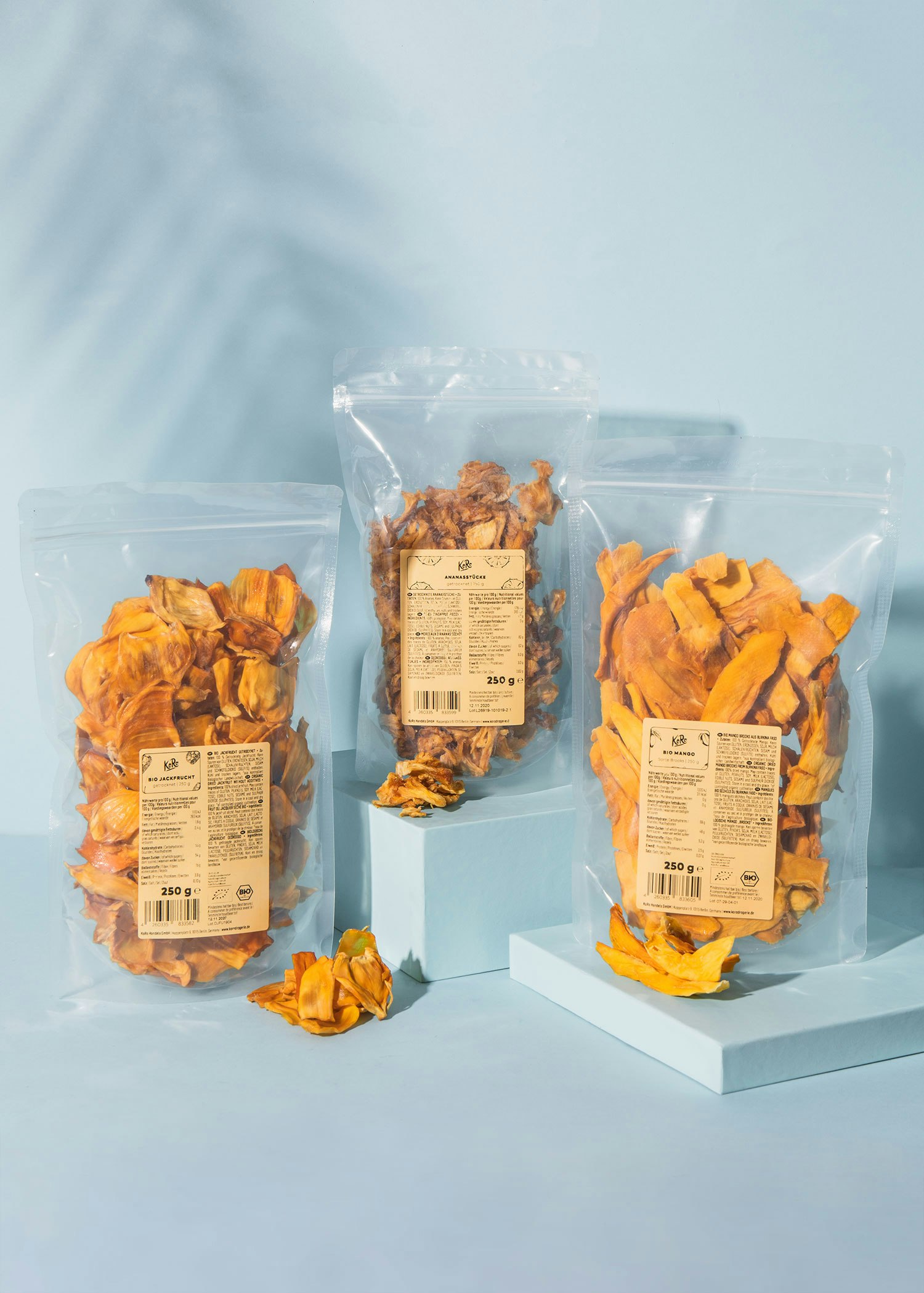 Provsmakningsset med torkad frukt: fruktiga snacks av olika slag | KoRo