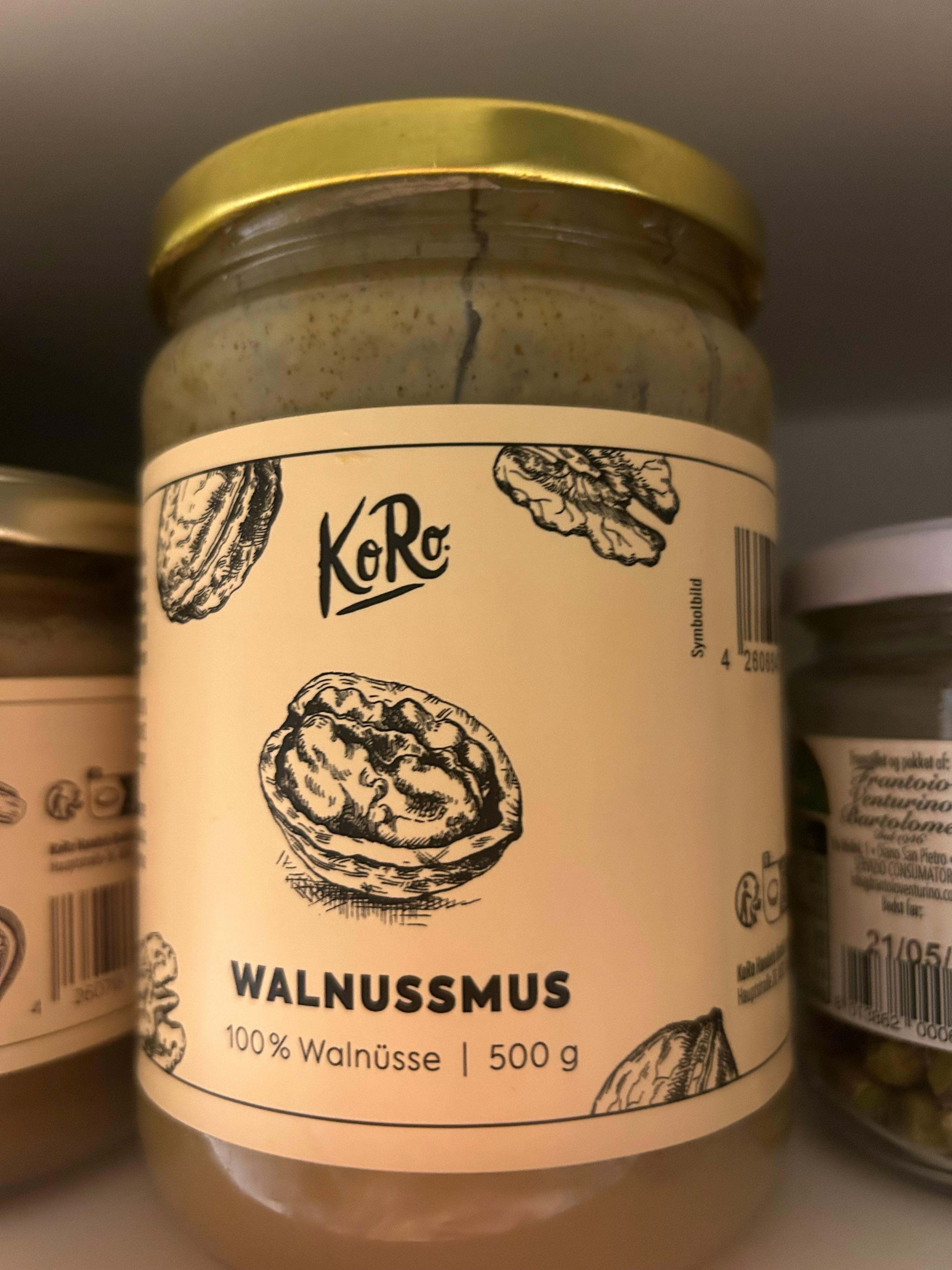 a jar of walnussmus 100 % wainüsse 500 g