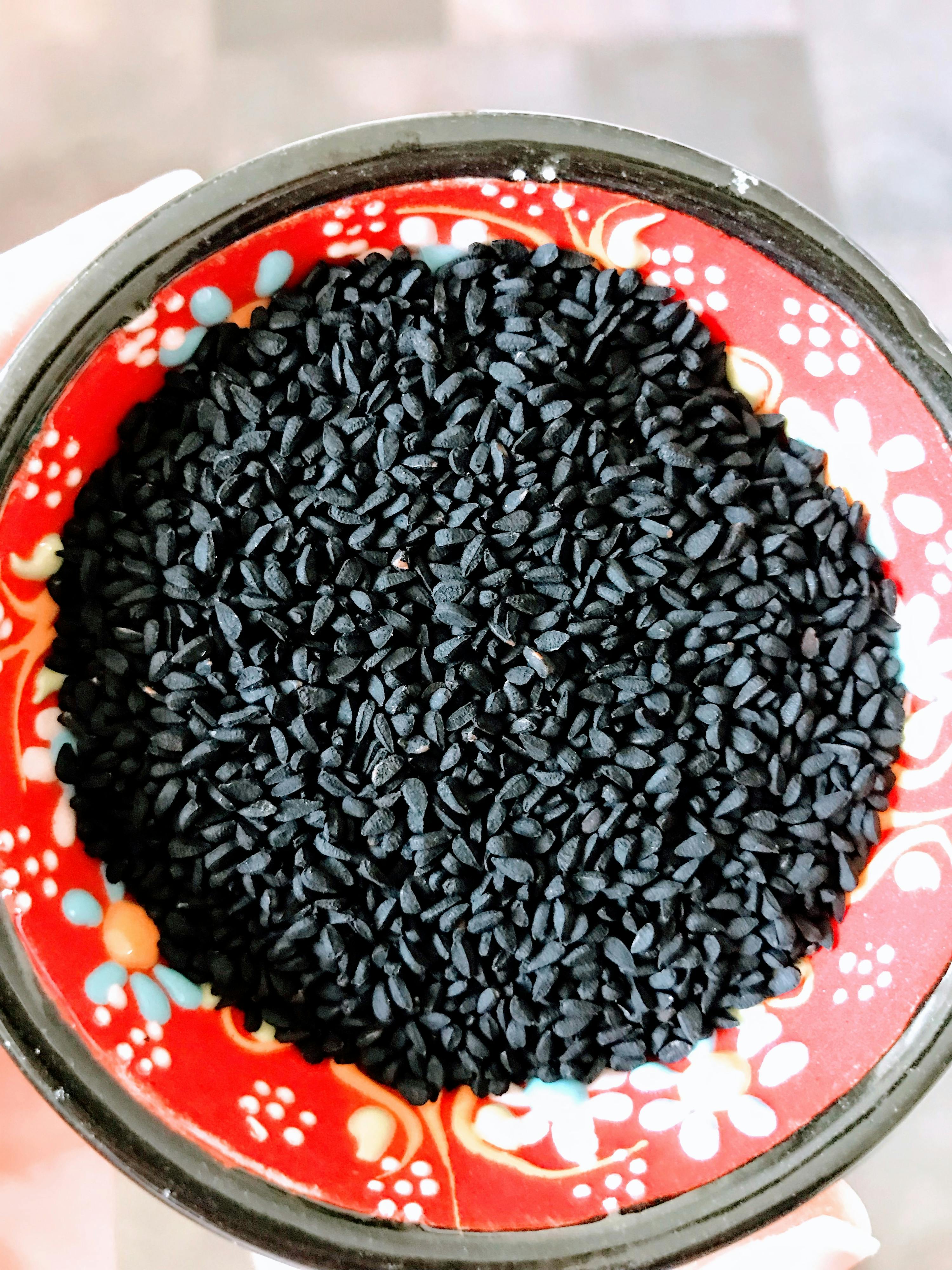 Achetez des graines de cumin noir bio KoRo France