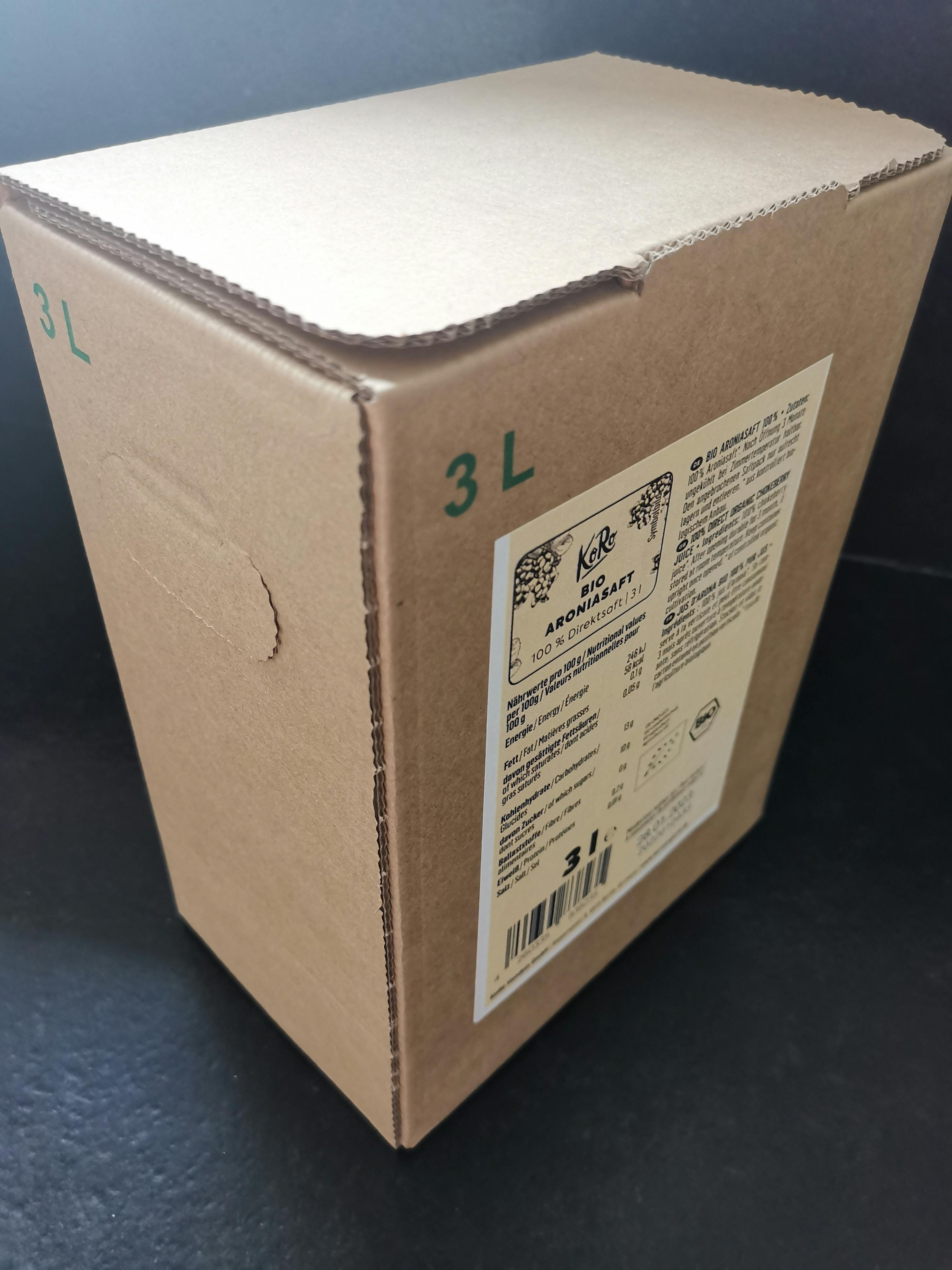 une boîte en carton de 3 litres avec une étiquette jaune