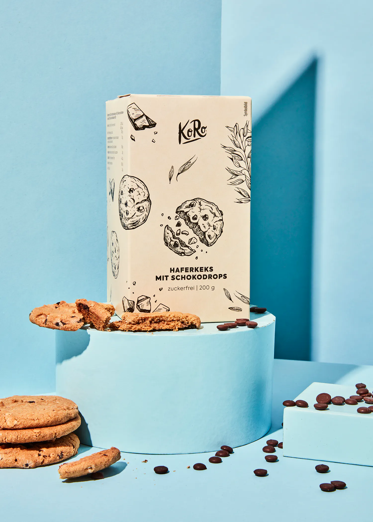 une boîte de biscuits d' avoine avec des pépites de chocolat