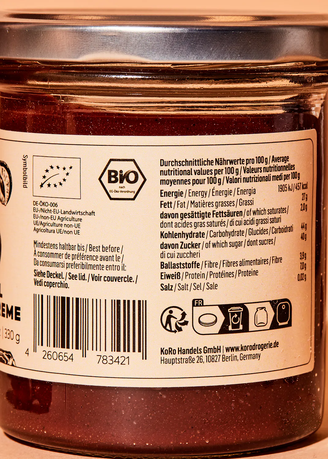 l' arrière d' un bocal de confiture bio avec un code barres