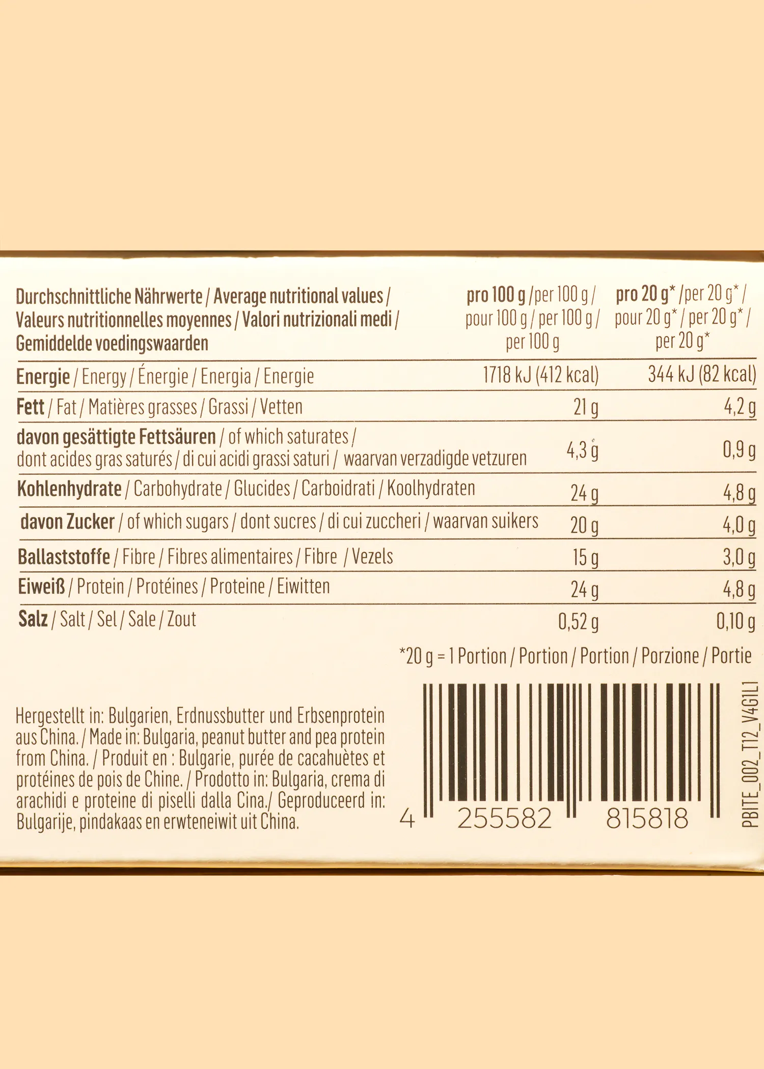 eine Packung Erdnussbutter mit einer Nährwerttabelle