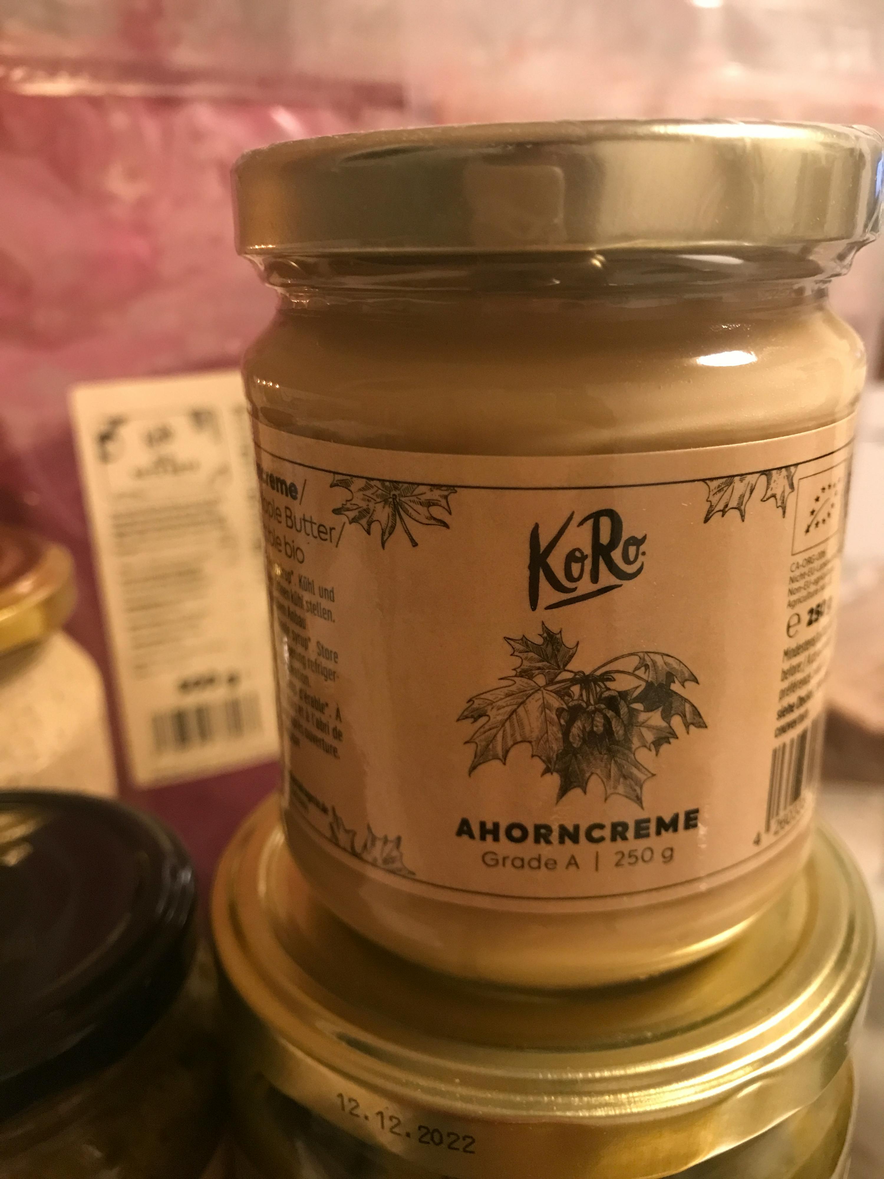 a jar of ahorncreme grade a 250 g