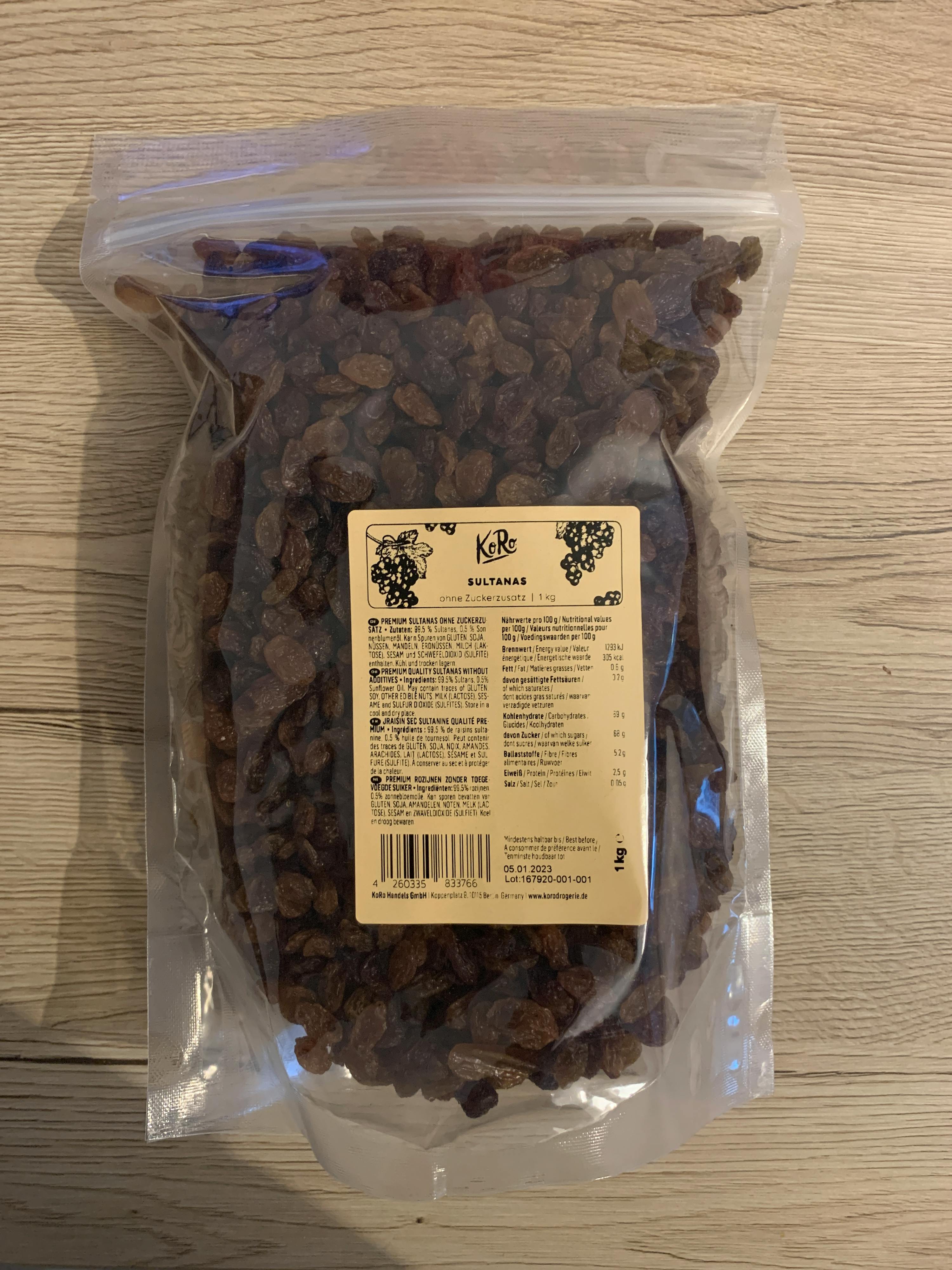 un sac de raisins avec une étiquette sur le dos