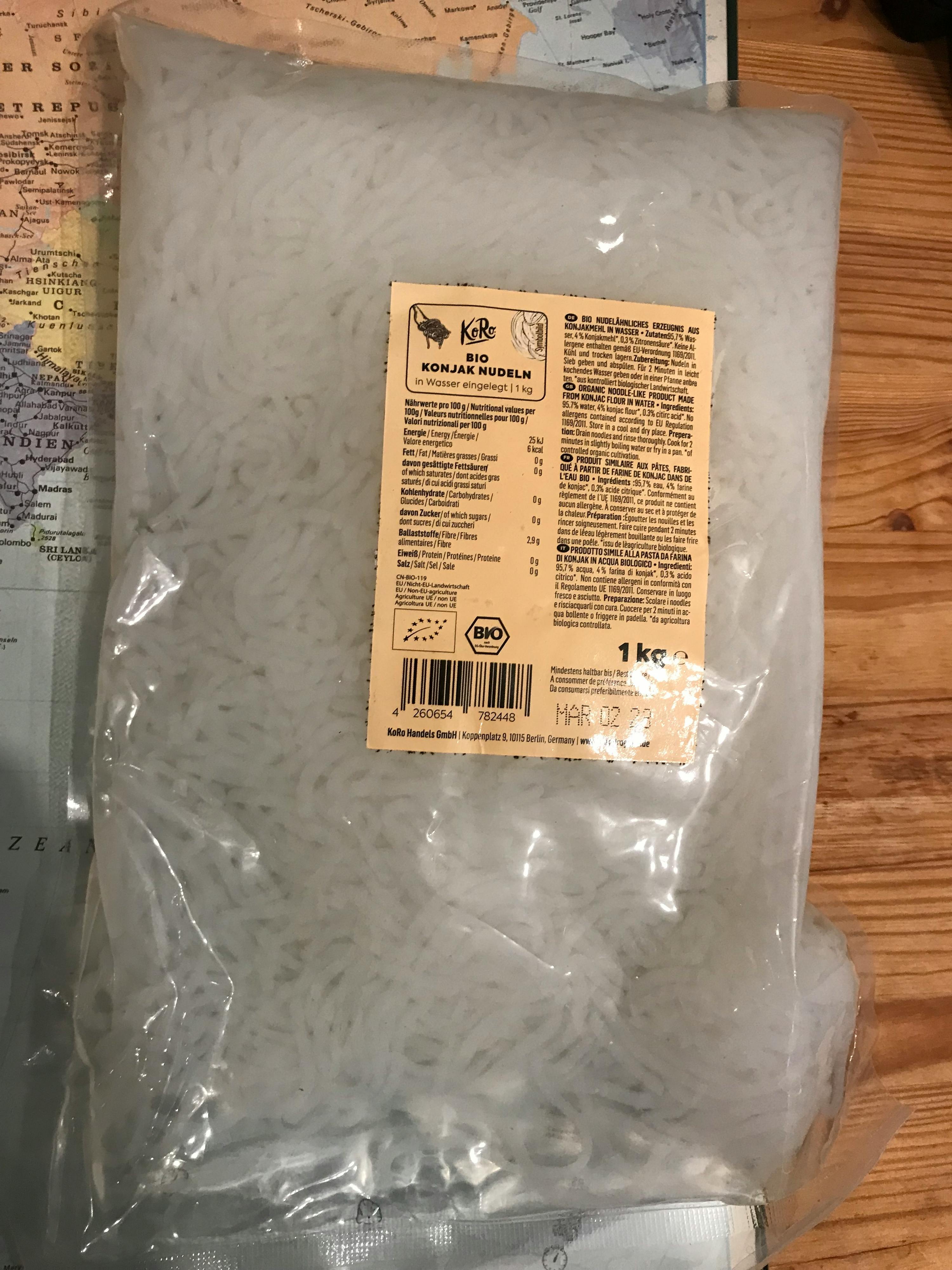 a bag of konjac noodles has a label that says ' keto konjac noodles ' on it
