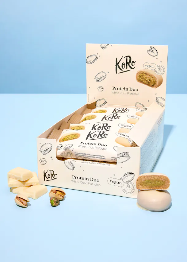 eine verpackte Reihe von koko protein duo weiße Schokolade pistacchio