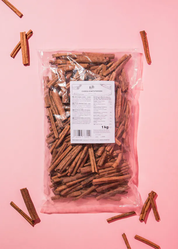 a bag of cinnamon sticks has a label that says 1 kg