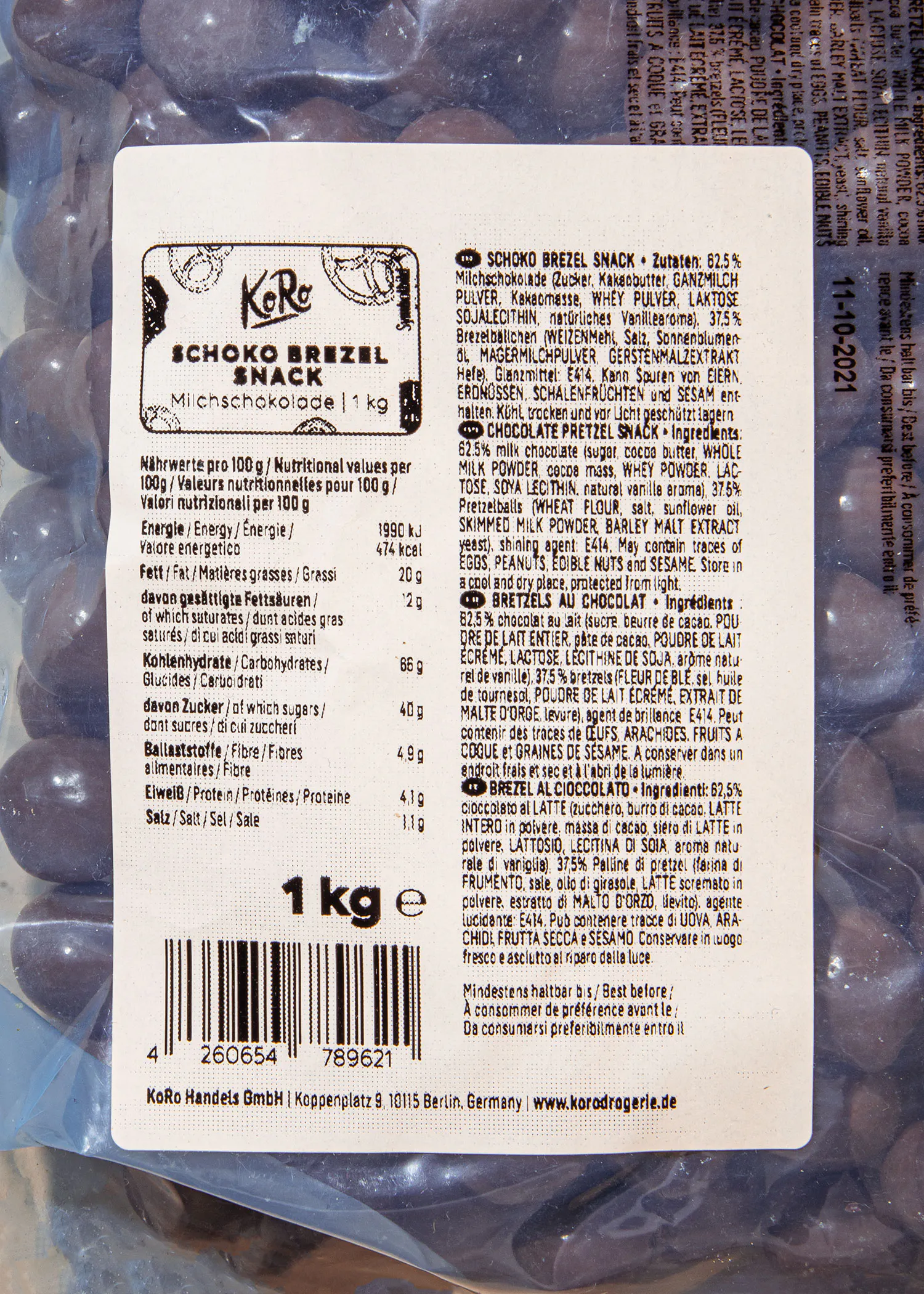 die Rückseite einer Schachtel Schokolade mit einem Gewicht von 1 kg