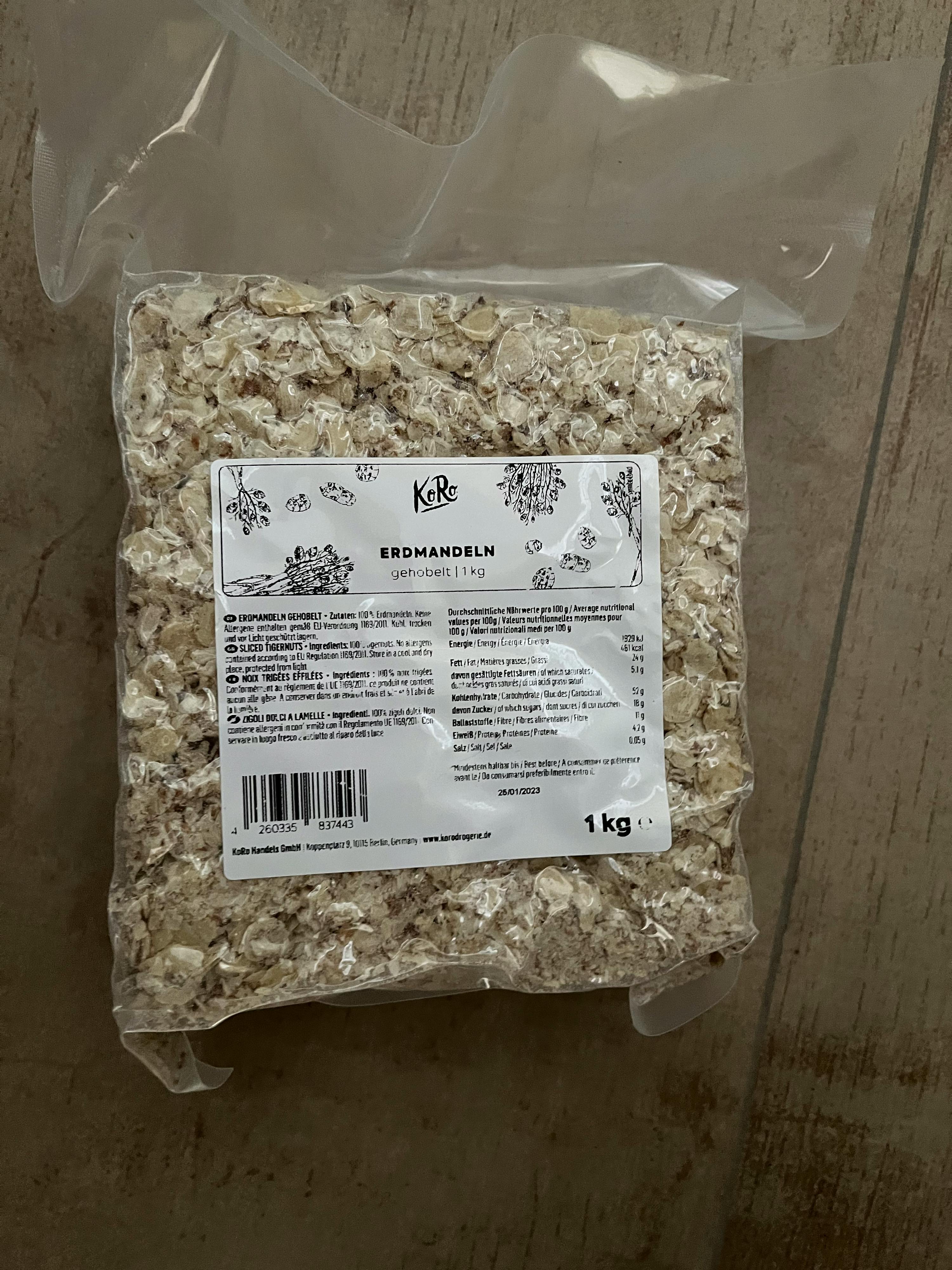 a bag of oatmeal is labeled as 1 kg